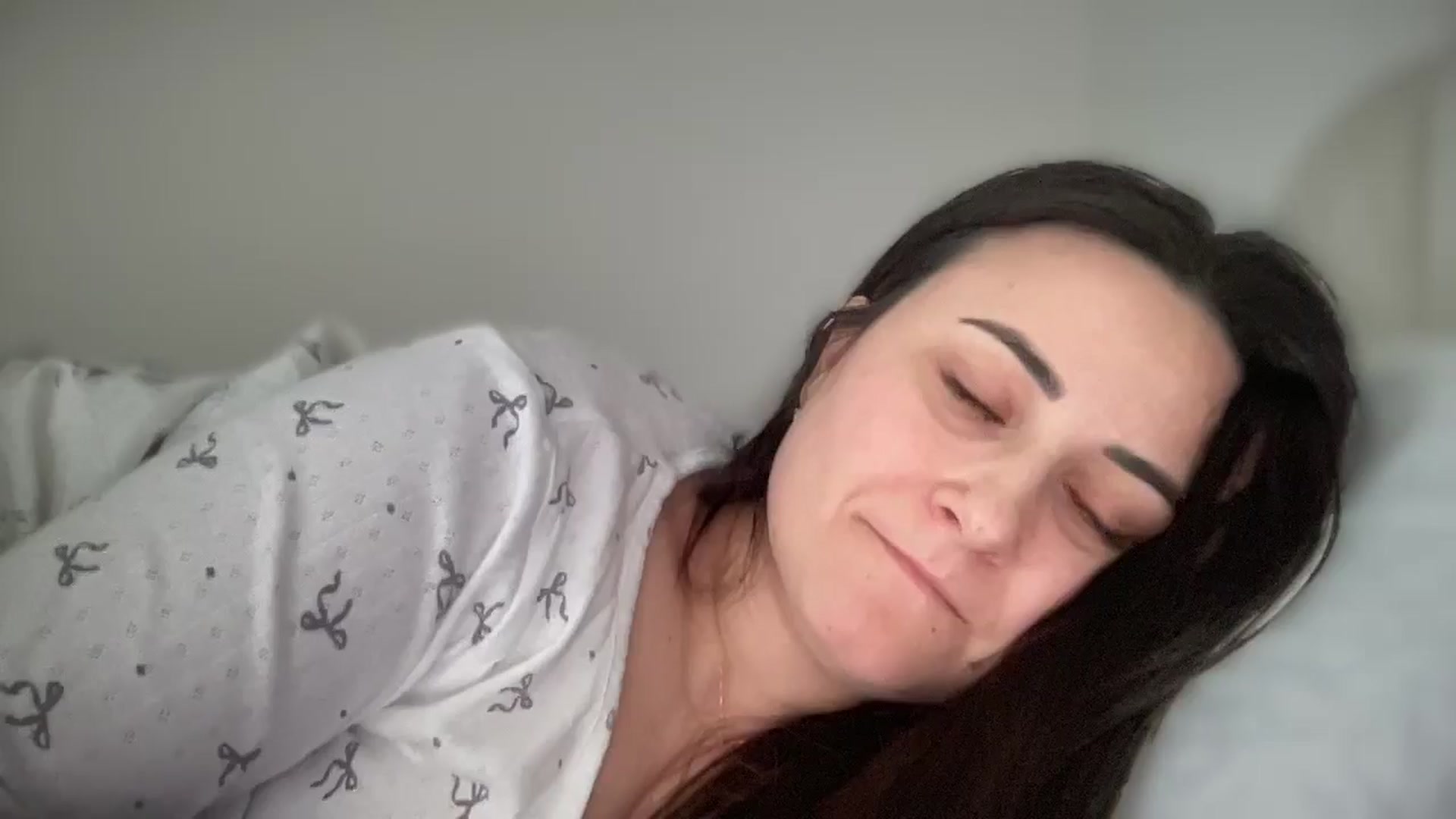 Gallery image thumbnail from Emafox's myfreecams stream on, 02/18/2025, 11:24 image 16 of 20