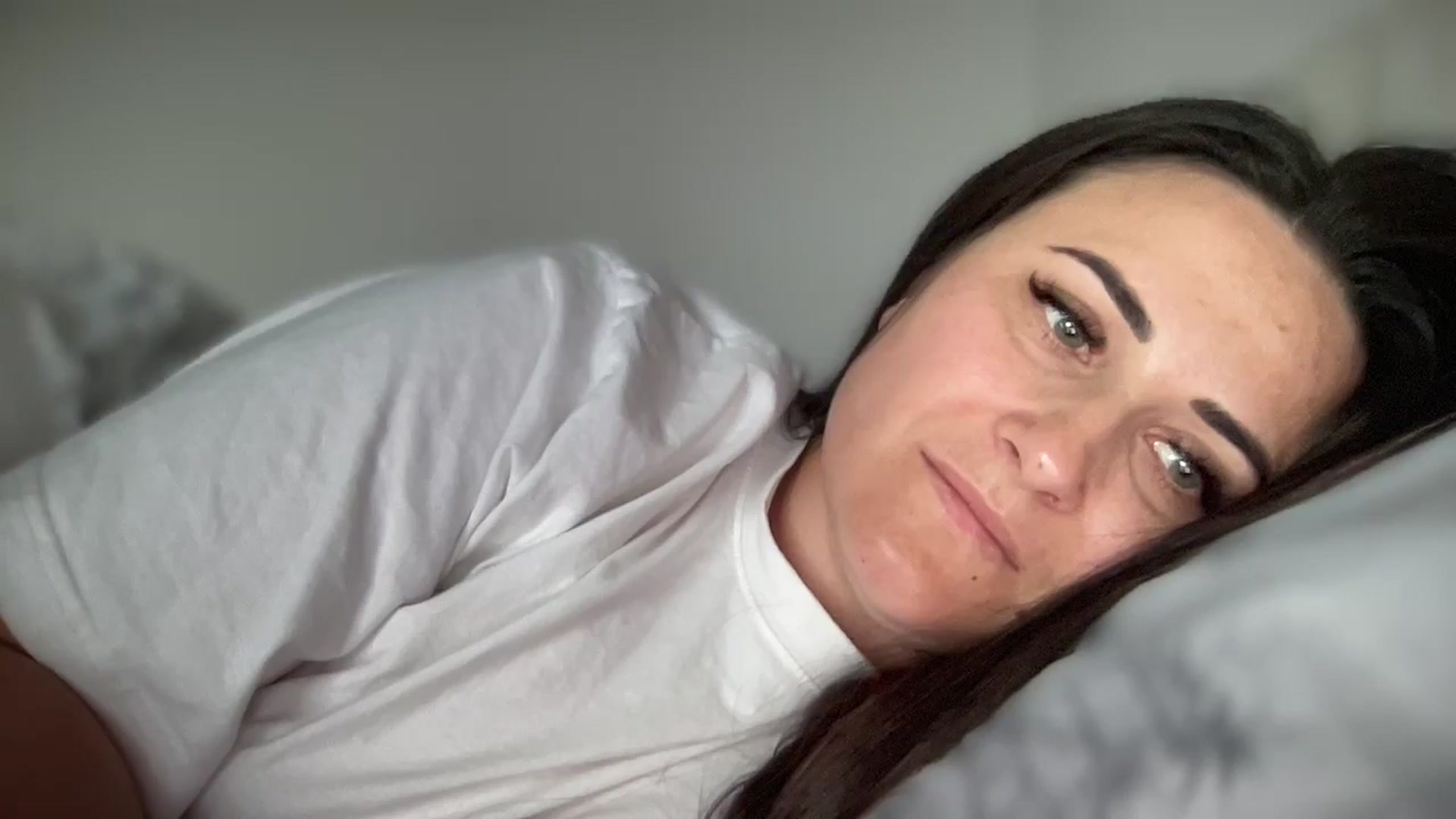 Gallery image thumbnail from Emafox's myfreecams stream on, 03/17/2025, 09:25 image 18 of 20