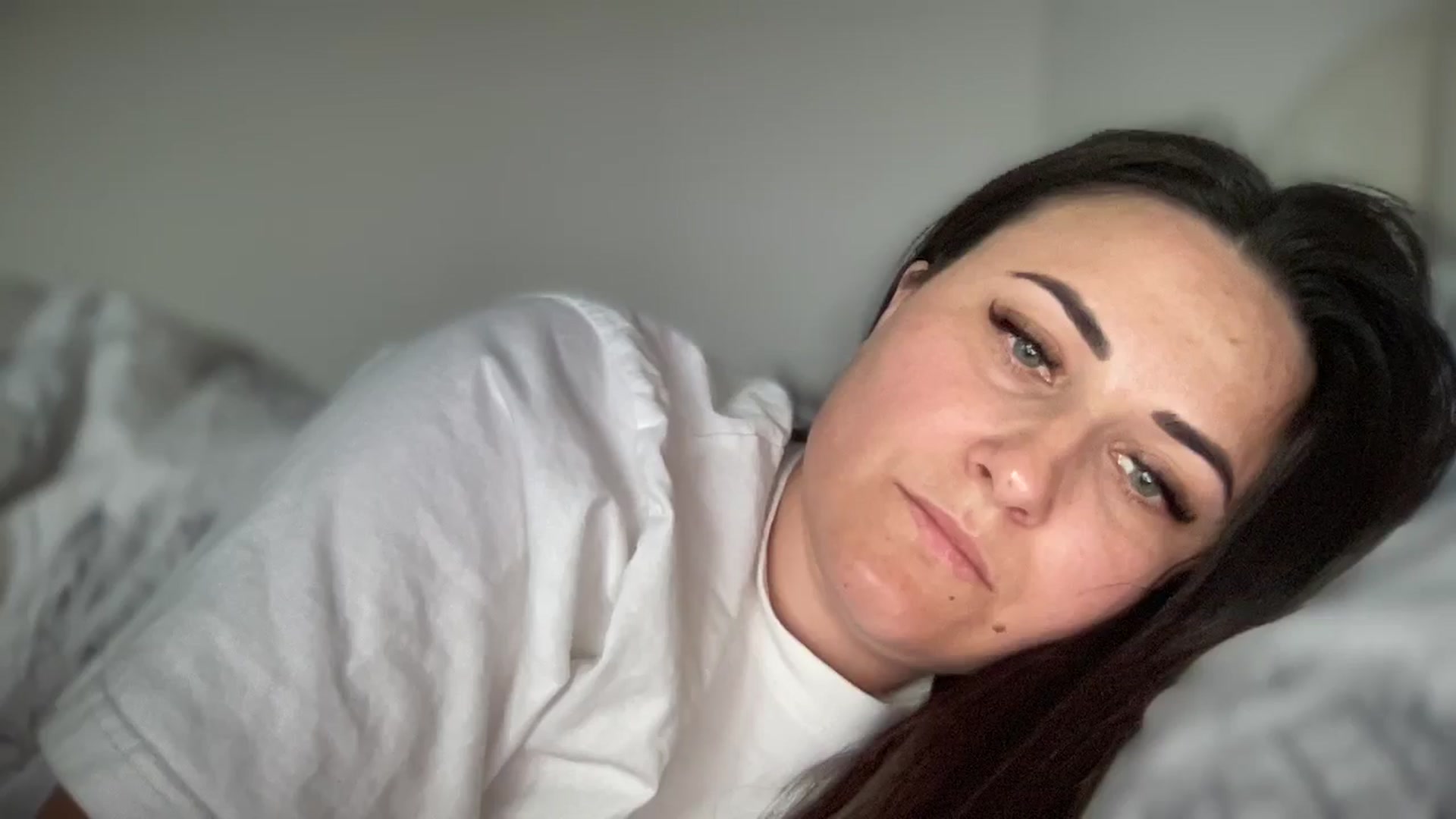 Gallery image thumbnail from Emafox's myfreecams stream on, 03/17/2025, 09:25 image 14 of 20