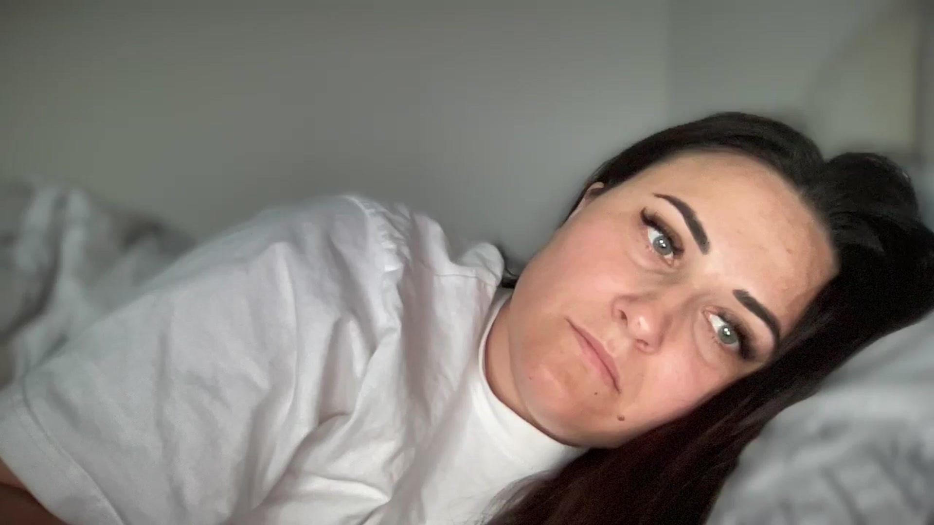 Gallery image thumbnail from Emafox's myfreecams stream on, 03/17/2025, 09:25 image 5 of 20
