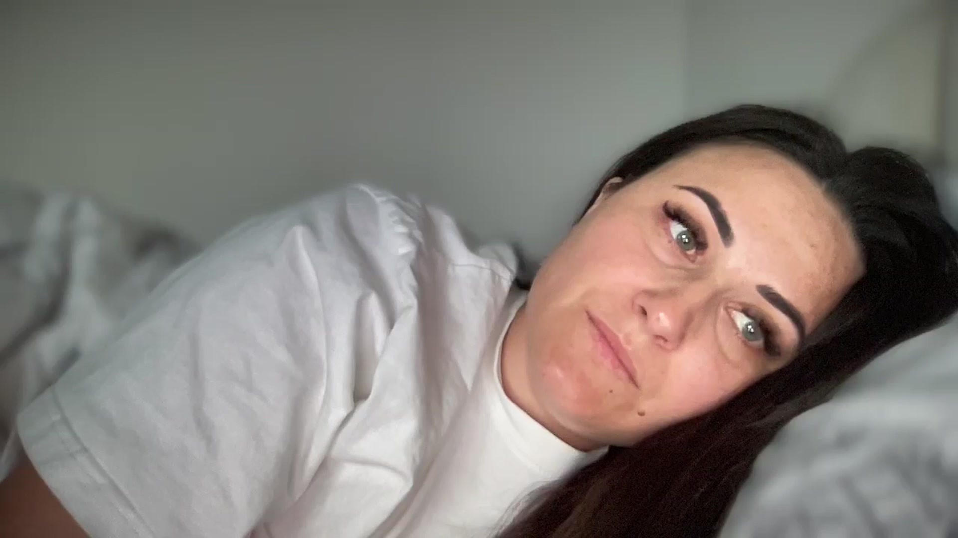 Gallery image thumbnail from Emafox's myfreecams stream on, 03/17/2025, 09:25 image 3 of 20