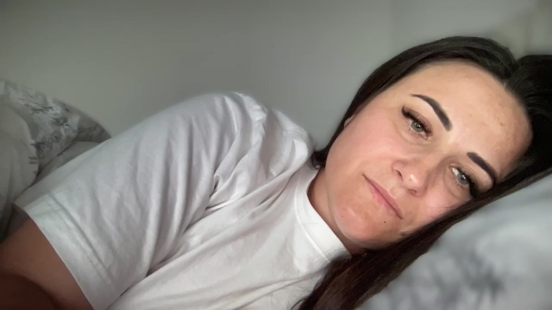 Gallery image thumbnail from Emafox's myfreecams stream on, 03/17/2025, 09:25 image 17 of 20