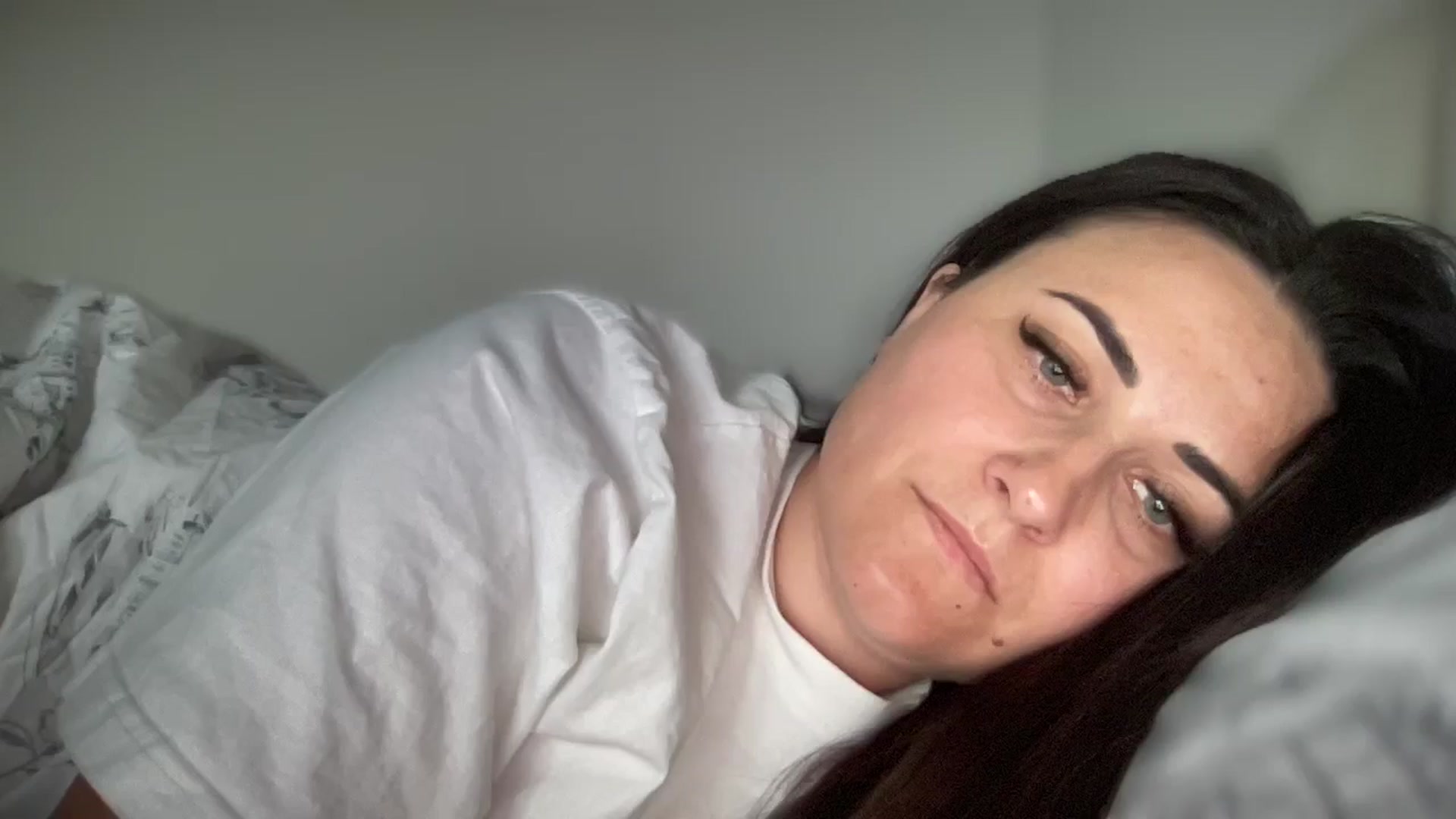 Gallery image thumbnail from Emafox's myfreecams stream on, 03/17/2025, 09:25 image 10 of 20