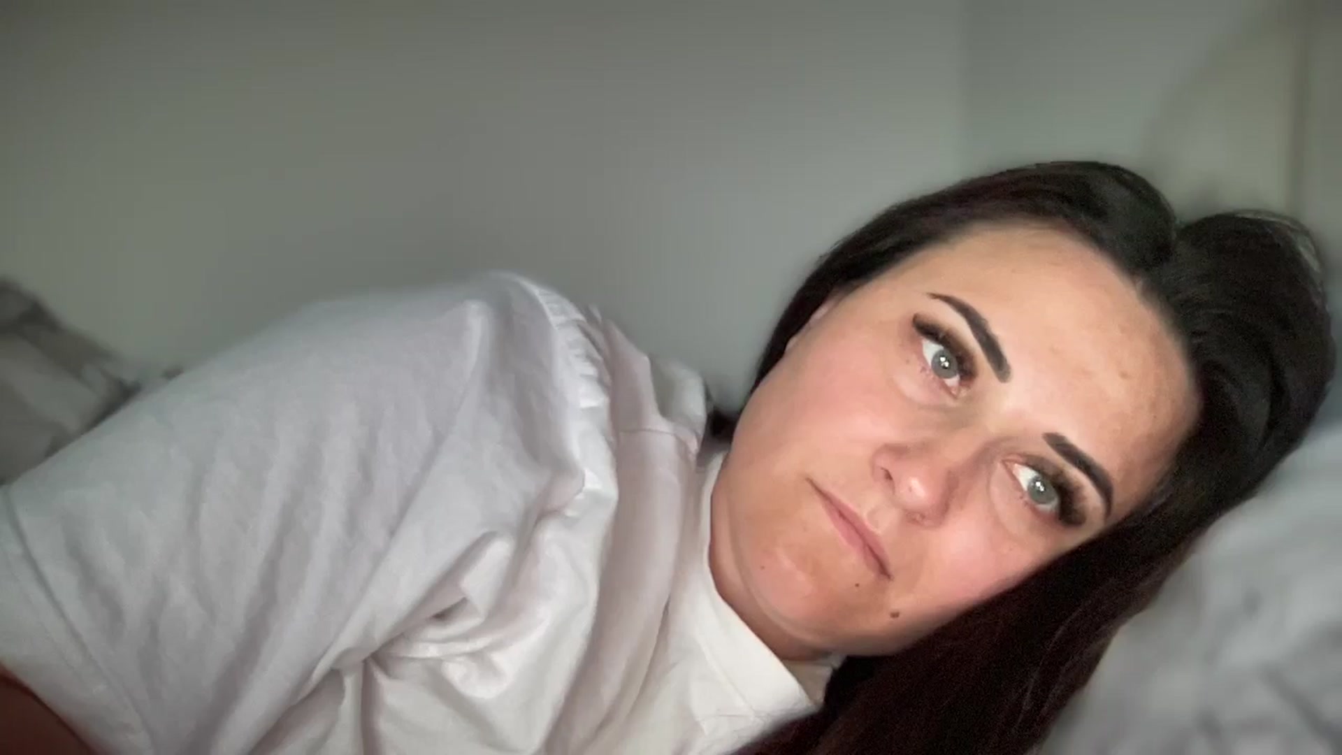 Gallery image thumbnail from Emafox's myfreecams stream on, 03/17/2025, 09:59 image 17 of 20