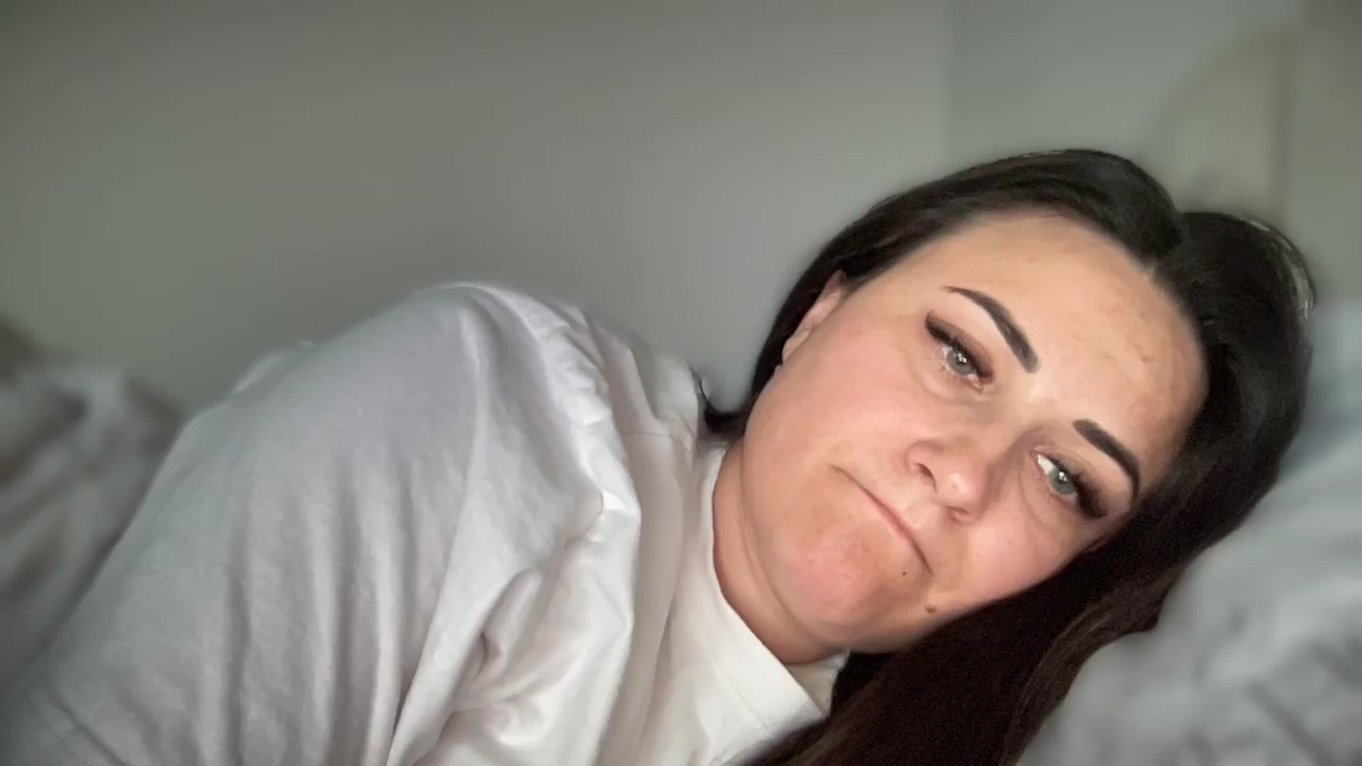Gallery image thumbnail from Emafox's myfreecams stream on, 03/17/2025, 09:59 image 12 of 20