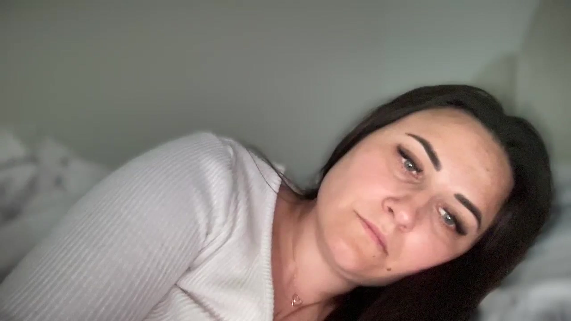 Gallery image thumbnail from Emafox's myfreecams stream on, 03/17/2025, 12:59 image 5 of 20