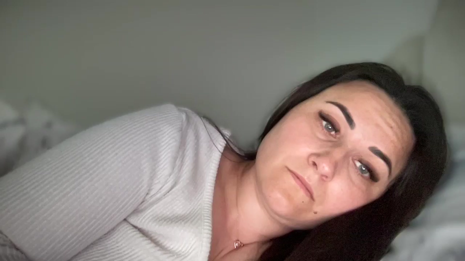 Gallery image thumbnail from Emafox's myfreecams stream on, 03/17/2025, 12:59 image 6 of 20