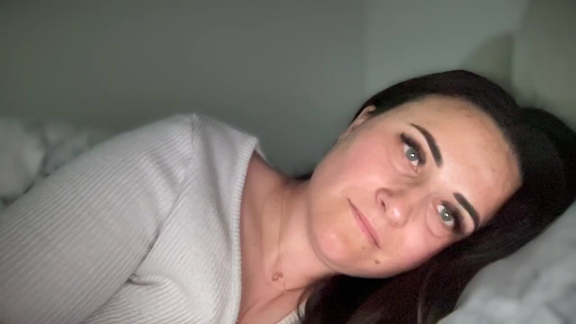 Gallery image thumbnail from Emafox's myfreecams stream on, 03/17/2025, 15:22 image 4 of 20