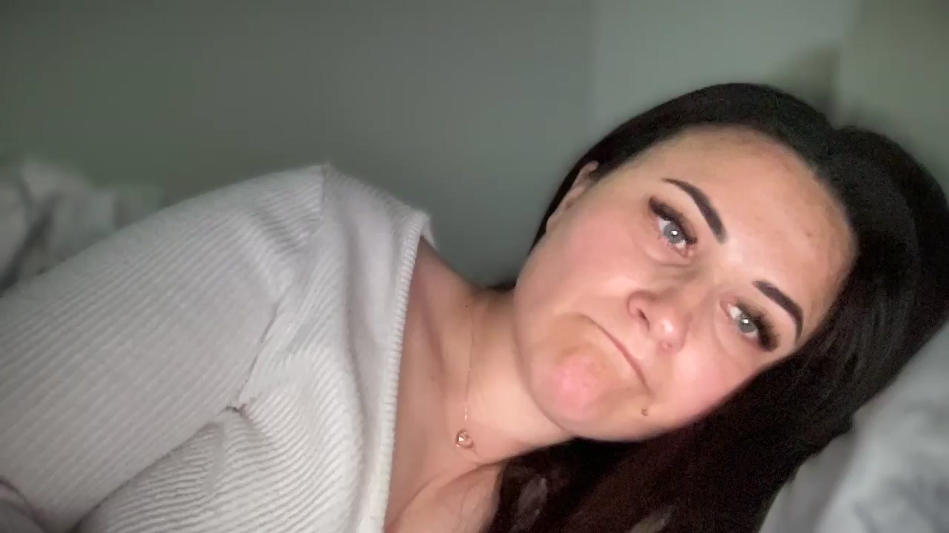 Gallery image thumbnail from Emafox's myfreecams stream on, 03/17/2025, 15:22 image 13 of 20