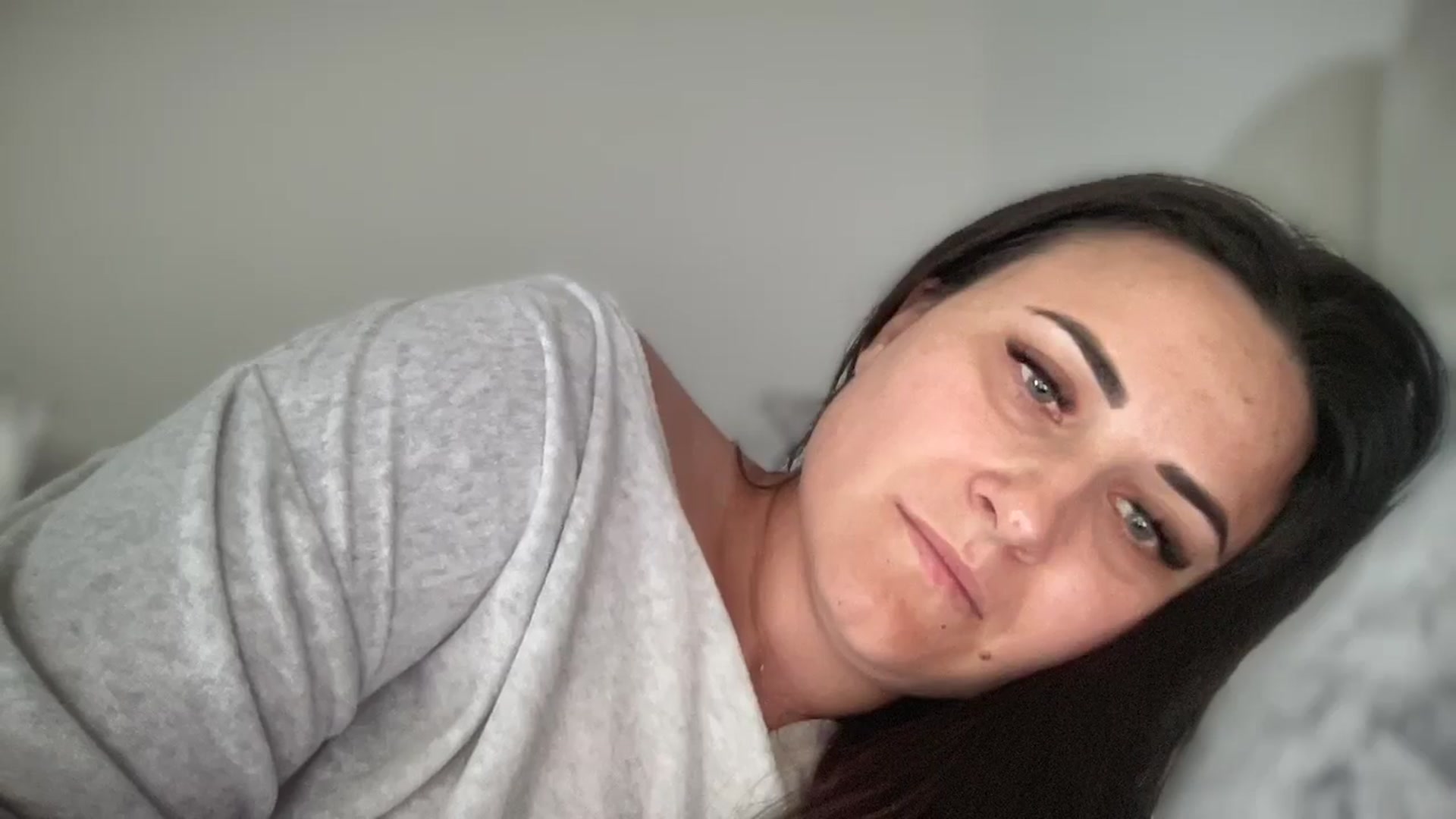Gallery image thumbnail from Emafox's myfreecams stream on, 03/18/2025, 12:11 image 6 of 20