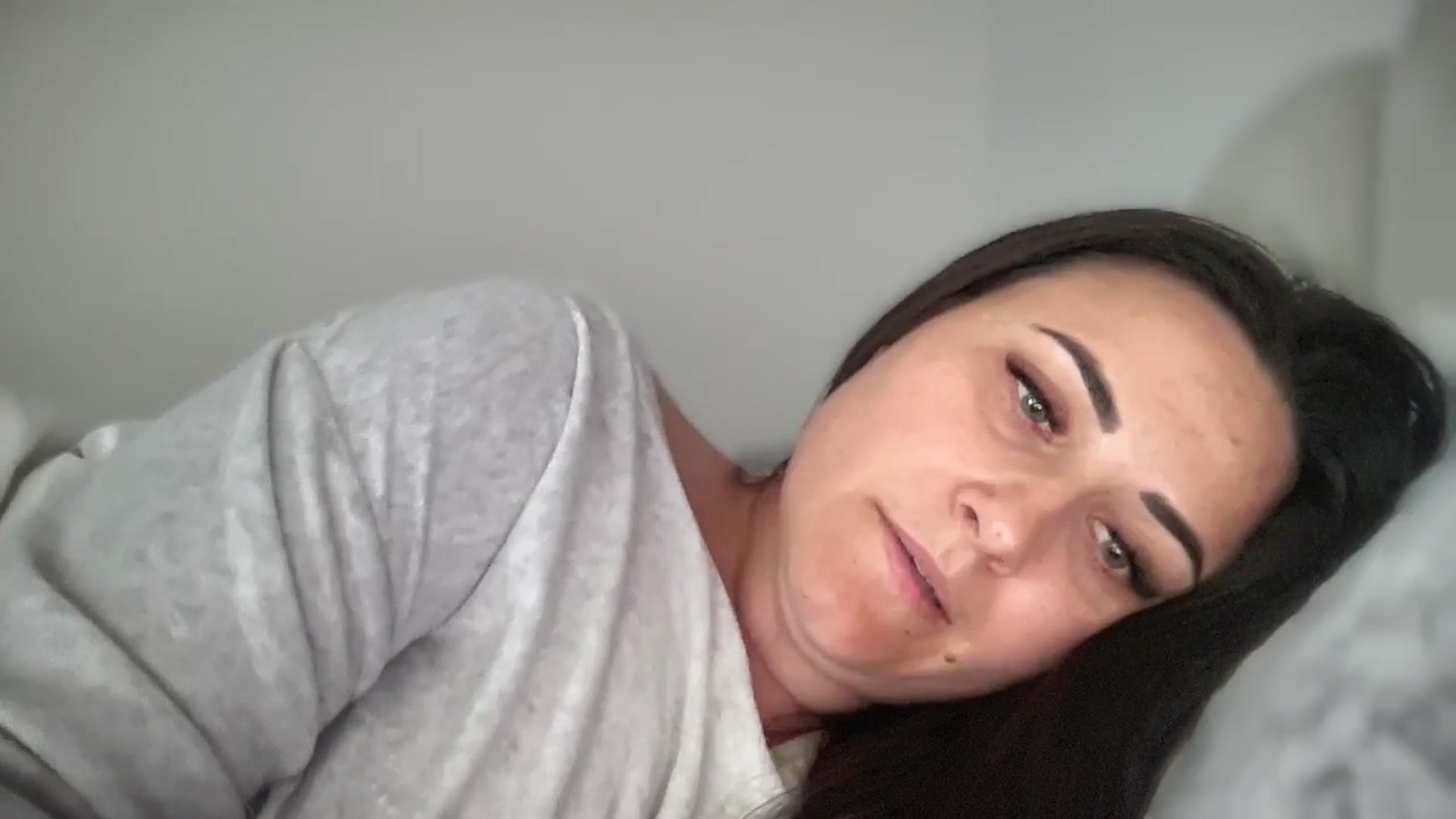 Gallery image thumbnail from Emafox's myfreecams stream on, 03/18/2025, 12:11 image 16 of 20