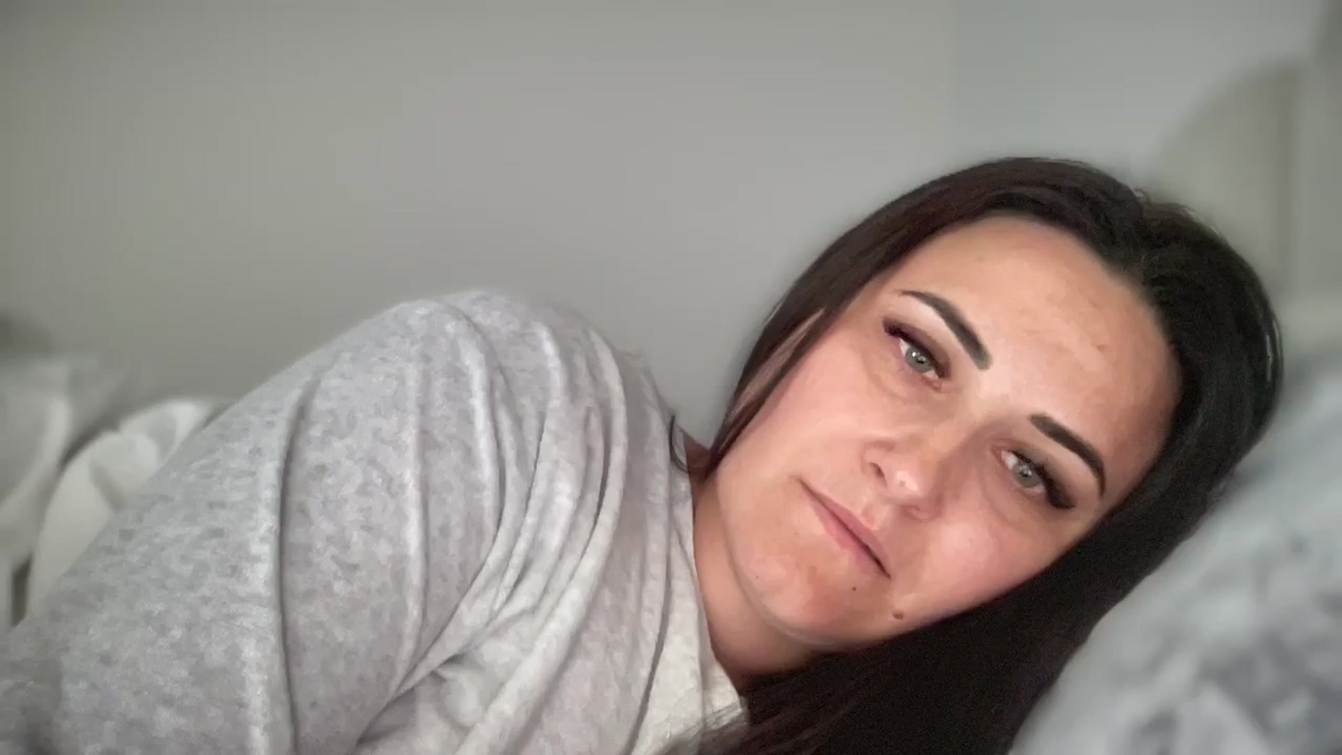 Gallery image thumbnail from Emafox's myfreecams stream on, 03/18/2025, 12:11 image 1 of 20