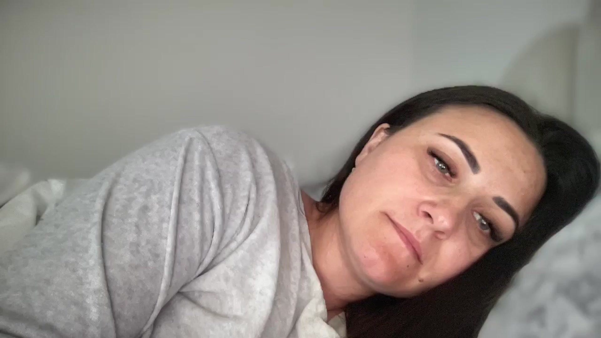Gallery image thumbnail from Emafox's myfreecams stream on, 03/18/2025, 12:31 image 14 of 20