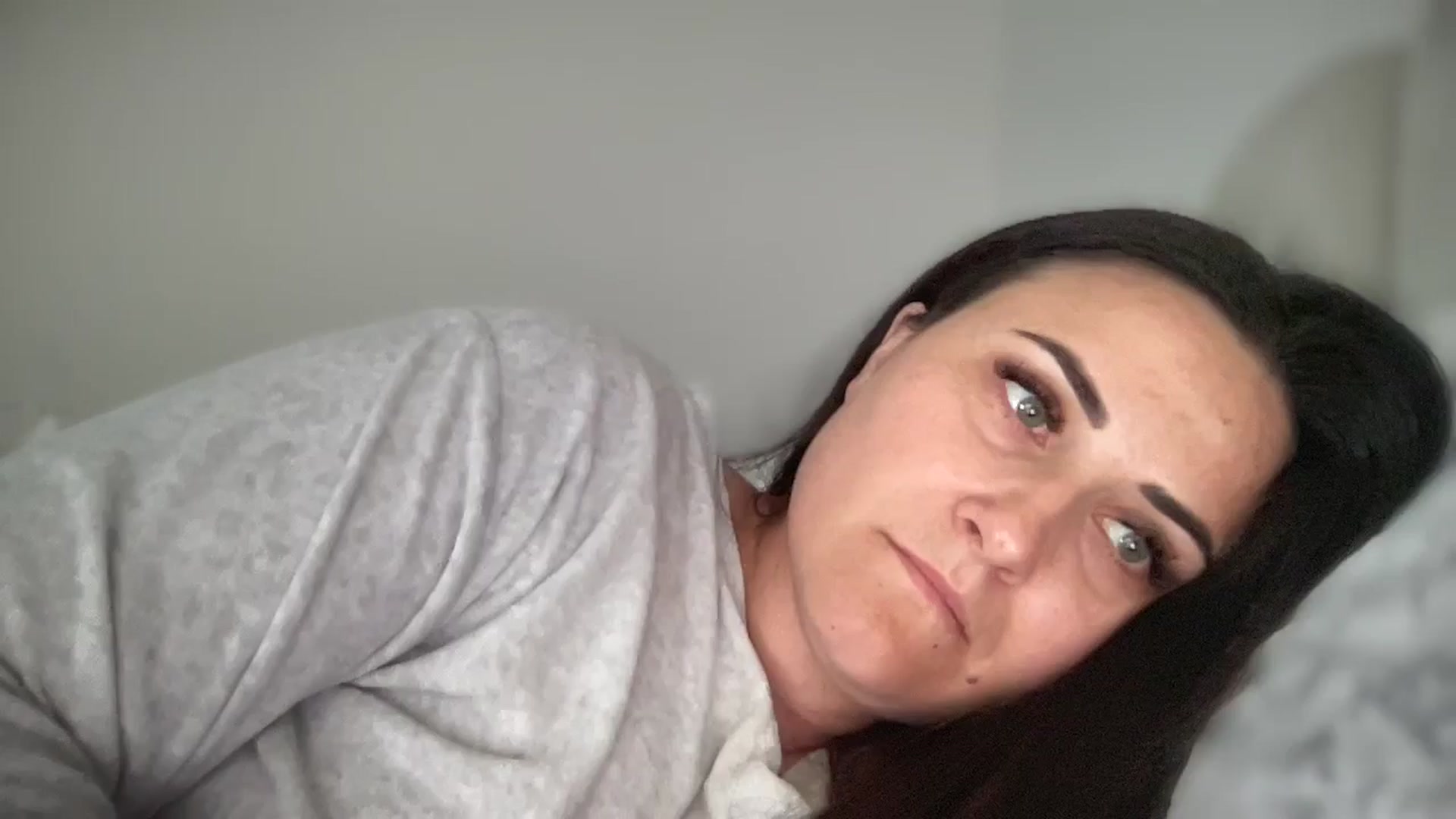 Gallery image thumbnail from Emafox's myfreecams stream on, 03/18/2025, 12:31 image 8 of 20