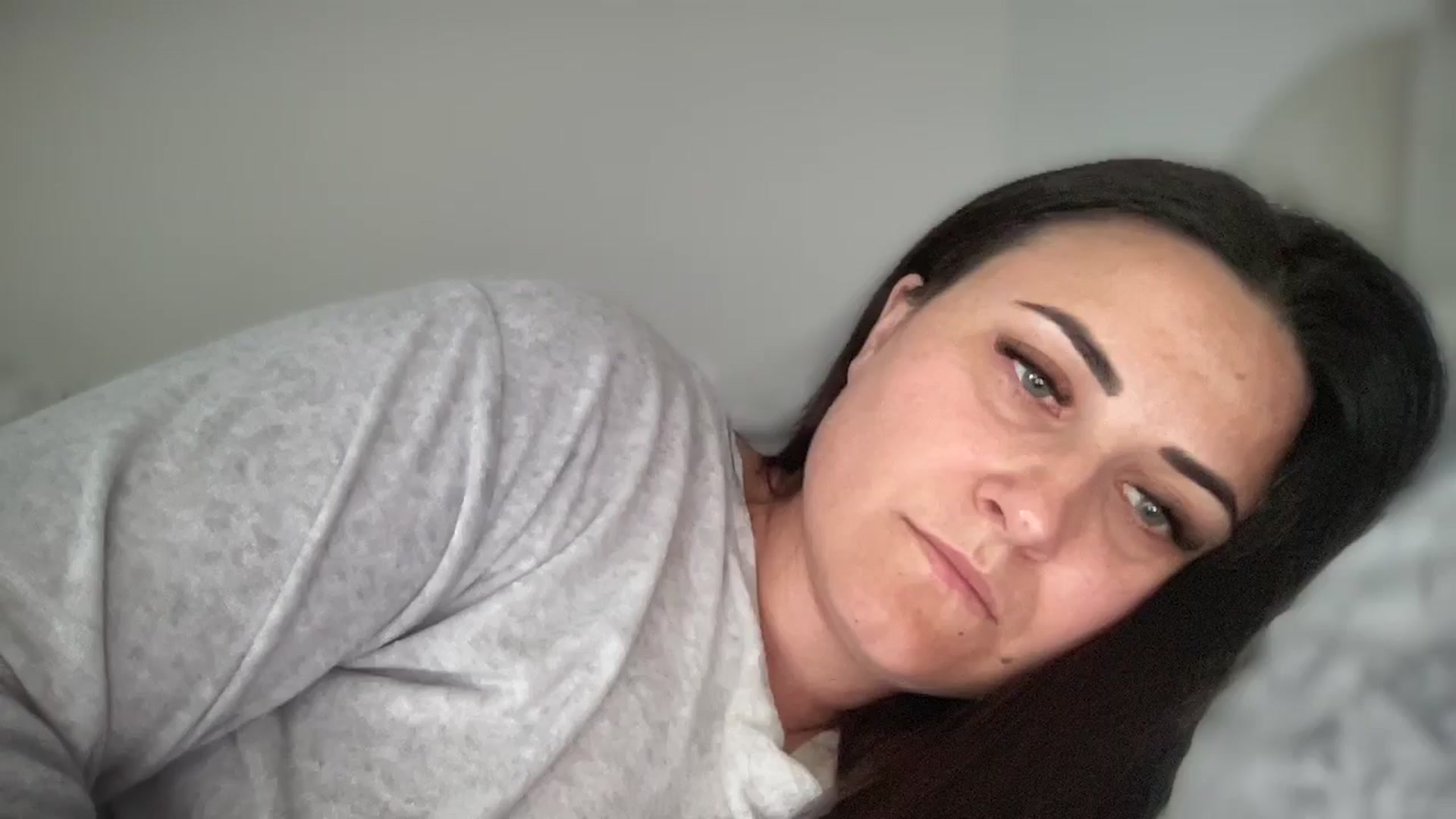 Gallery image thumbnail from Emafox's myfreecams stream on, 03/18/2025, 12:31 image 1 of 20