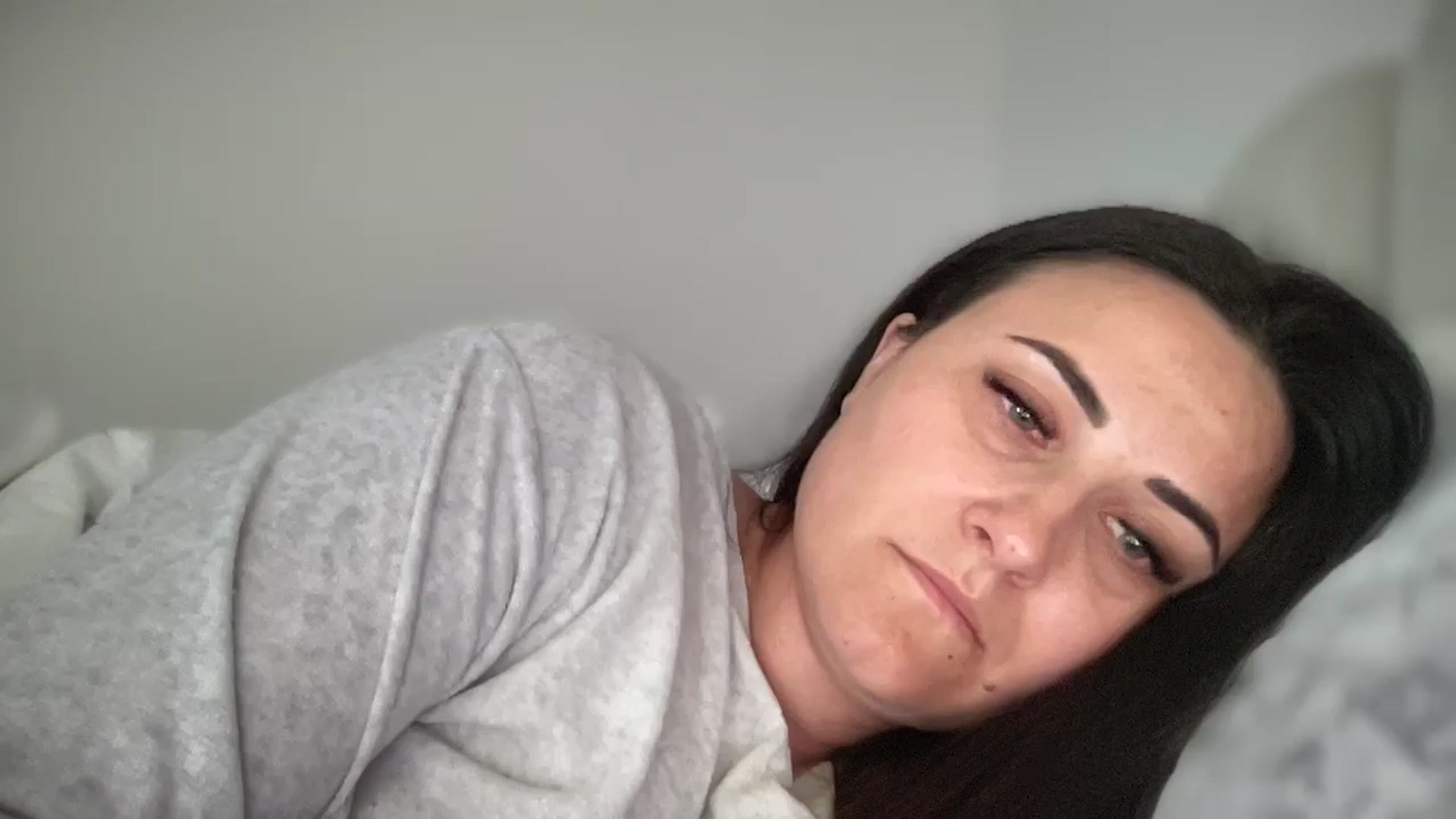 Gallery image thumbnail from Emafox's myfreecams stream on, 03/18/2025, 12:31 image 17 of 20