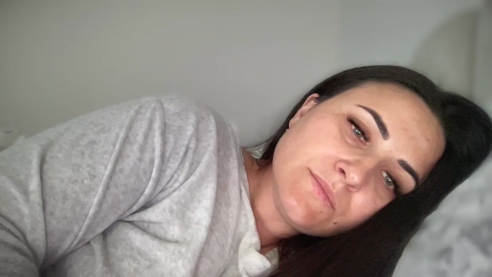 Gallery image thumbnail from Emafox's myfreecams stream on, 03/18/2025, 12:31 image 11 of 20