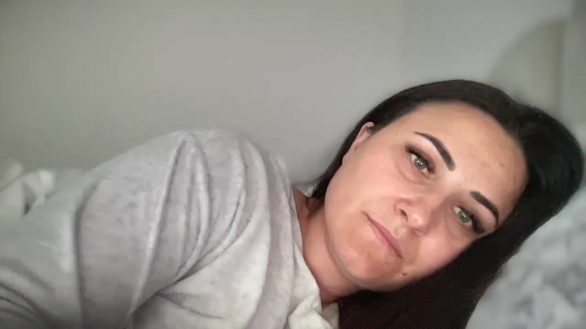 Gallery image thumbnail from Emafox's myfreecams stream on, 03/18/2025, 12:31 image 16 of 20