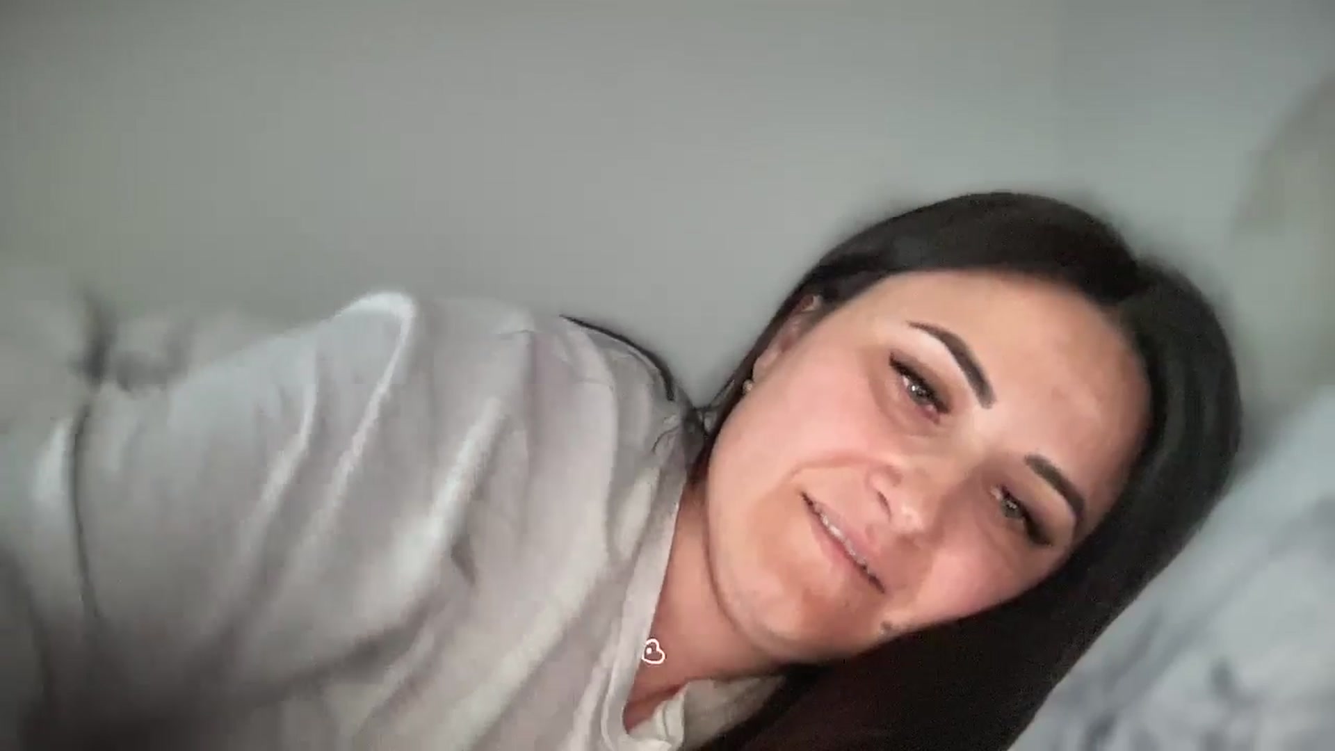 Gallery image thumbnail from Emafox's myfreecams stream on, 03/19/2025, 11:42 image 5 of 20