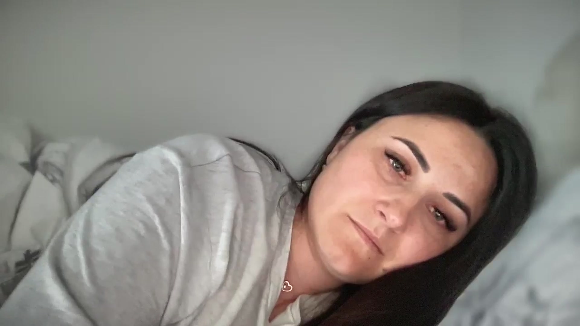 Gallery image thumbnail from Emafox's myfreecams stream on, 03/19/2025, 11:42 image 4 of 20