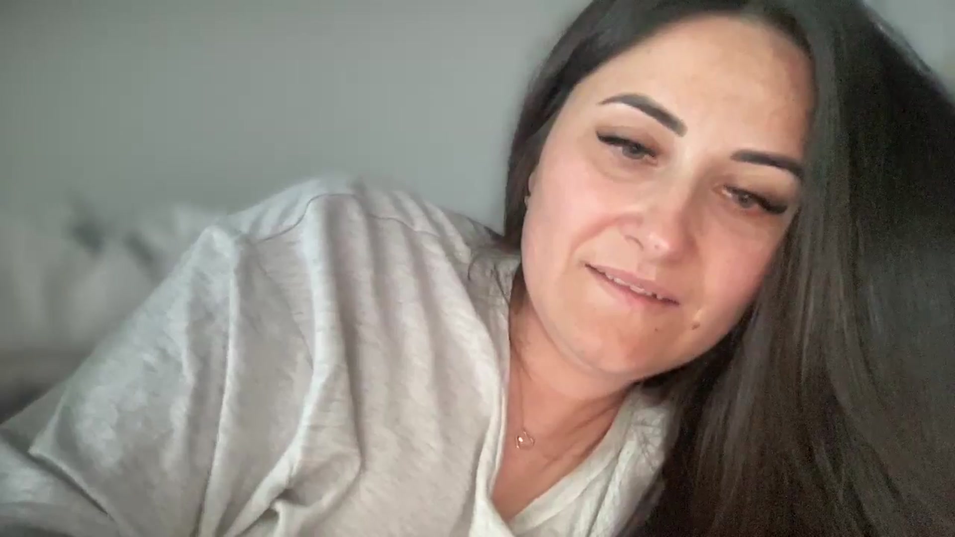 Gallery image thumbnail from Emafox's myfreecams stream on, 03/19/2025, 11:42 image 9 of 20