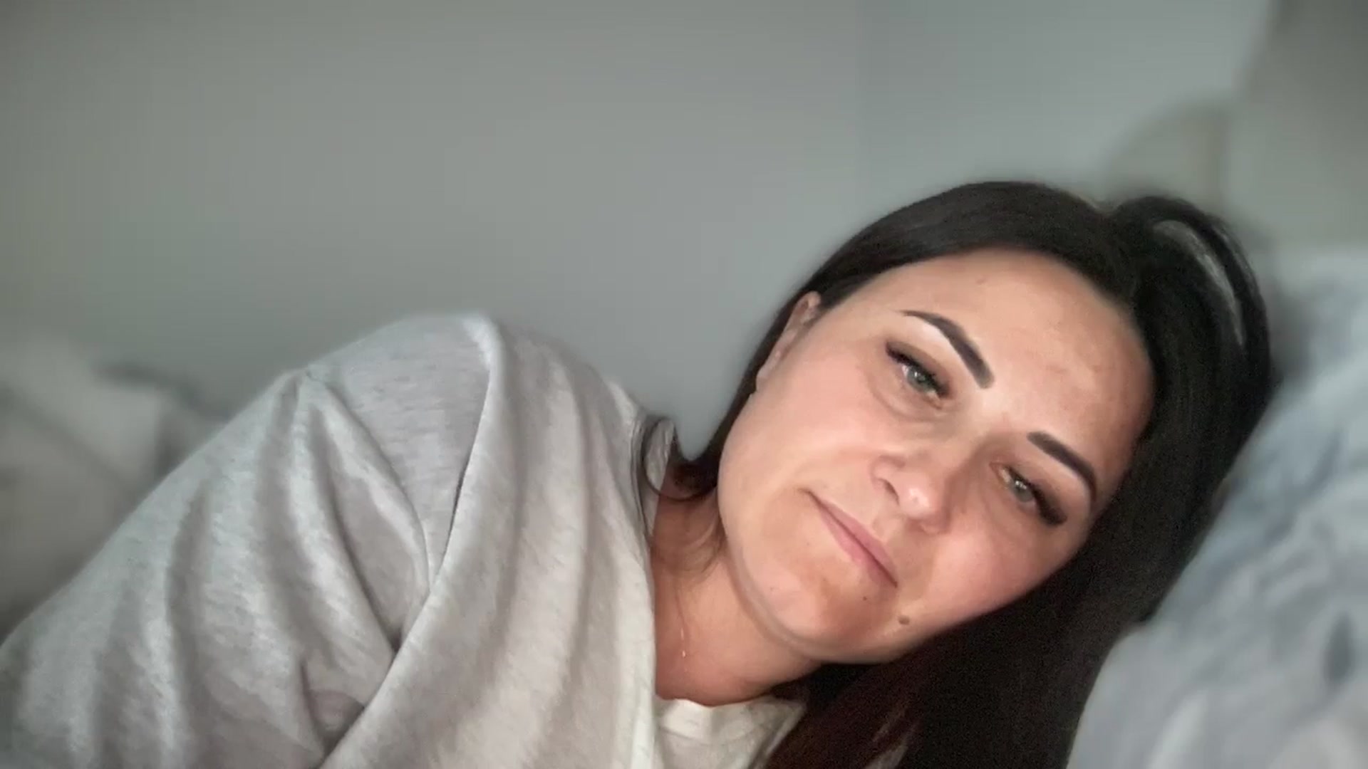 Gallery image thumbnail from Emafox's myfreecams stream on, 03/19/2025, 13:23 image 13 of 20