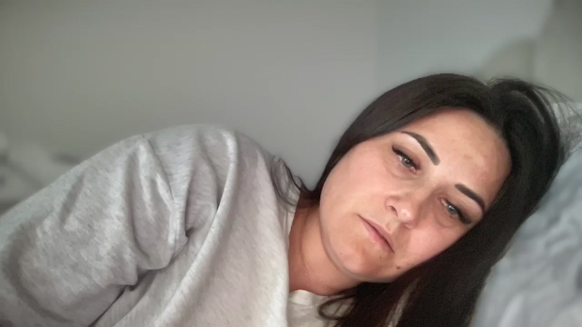 Gallery image thumbnail from Emafox's myfreecams stream on, 03/19/2025, 13:23 image 5 of 20