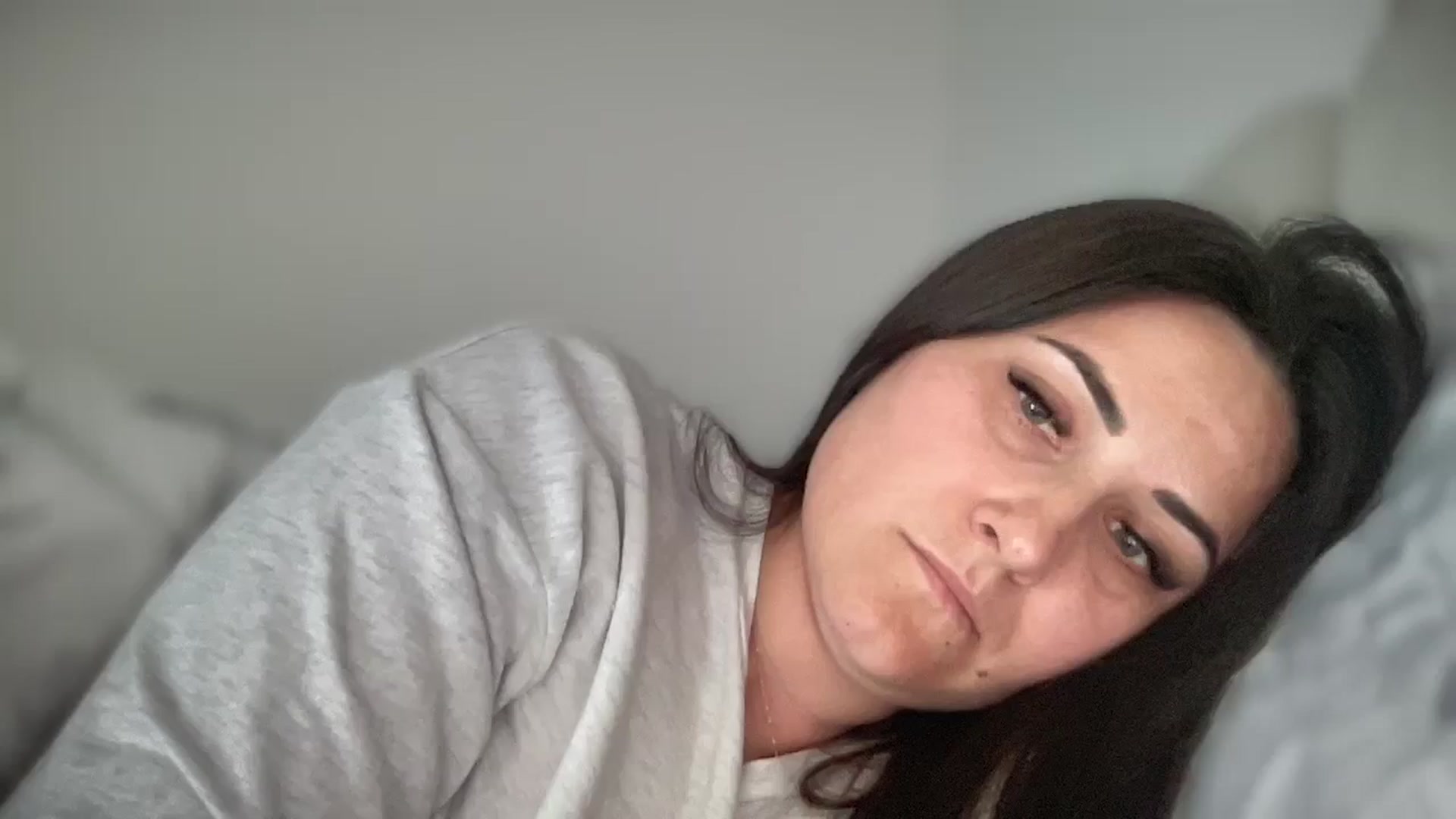 Gallery image thumbnail from Emafox's myfreecams stream on, 03/19/2025, 13:23 image 3 of 20