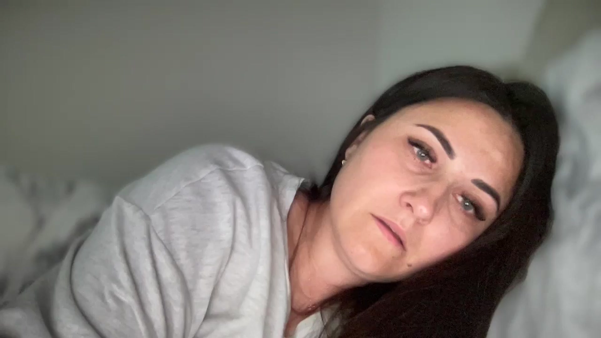 Gallery image thumbnail from Emafox's myfreecams stream on, 03/19/2025, 15:21 image 17 of 20
