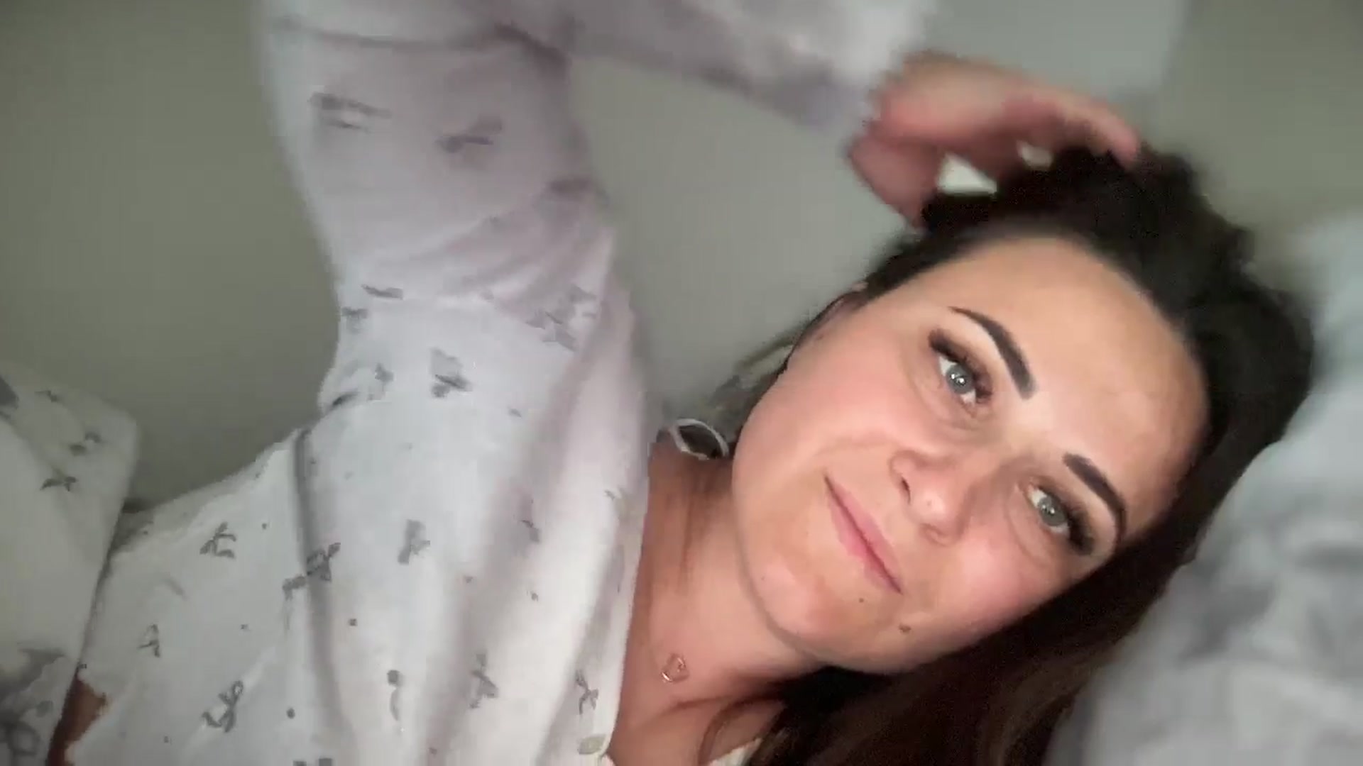 Gallery image thumbnail from Emafox's myfreecams stream on, 03/20/2025, 14:06 image 17 of 20