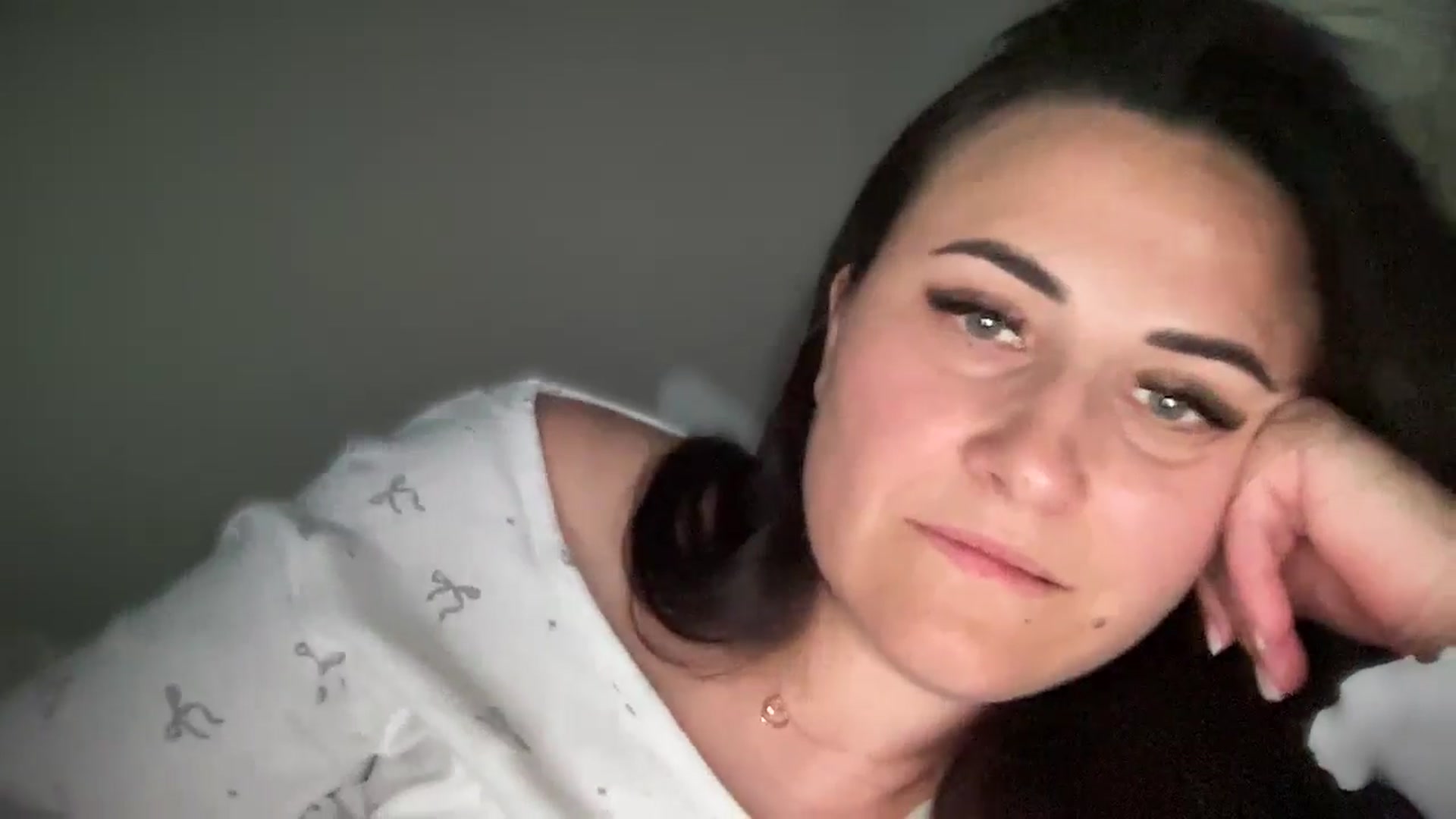 Gallery image thumbnail from Emafox's myfreecams stream on, 03/20/2025, 16:09 image 17 of 20