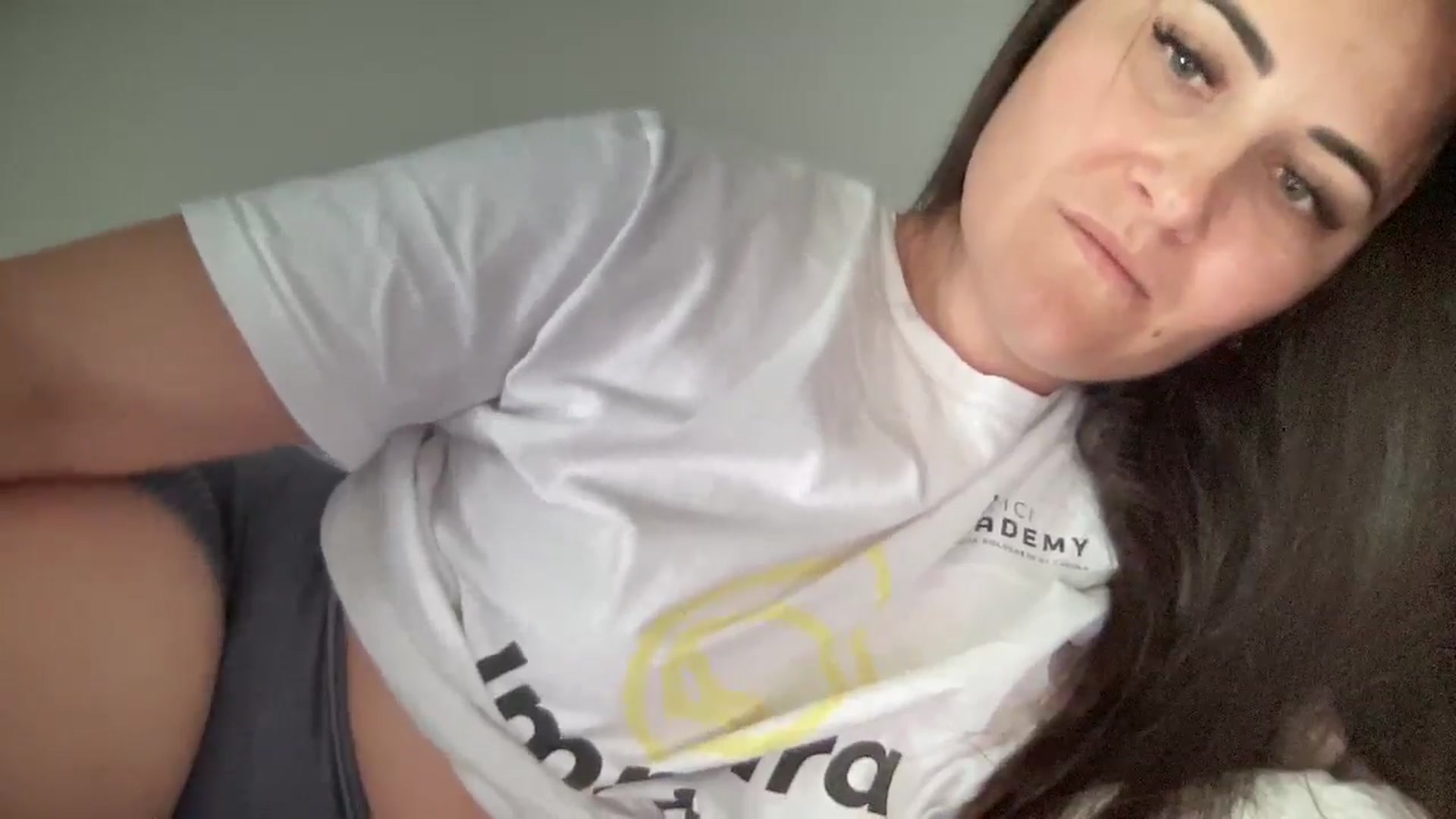 Gallery image thumbnail from Emafox's myfreecams stream on, 03/23/2025, 12:24 image 18 of 20