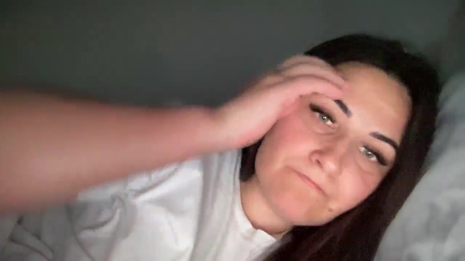 Gallery image thumbnail from Emafox's myfreecams stream on, 03/23/2025, 16:09 image 11 of 20