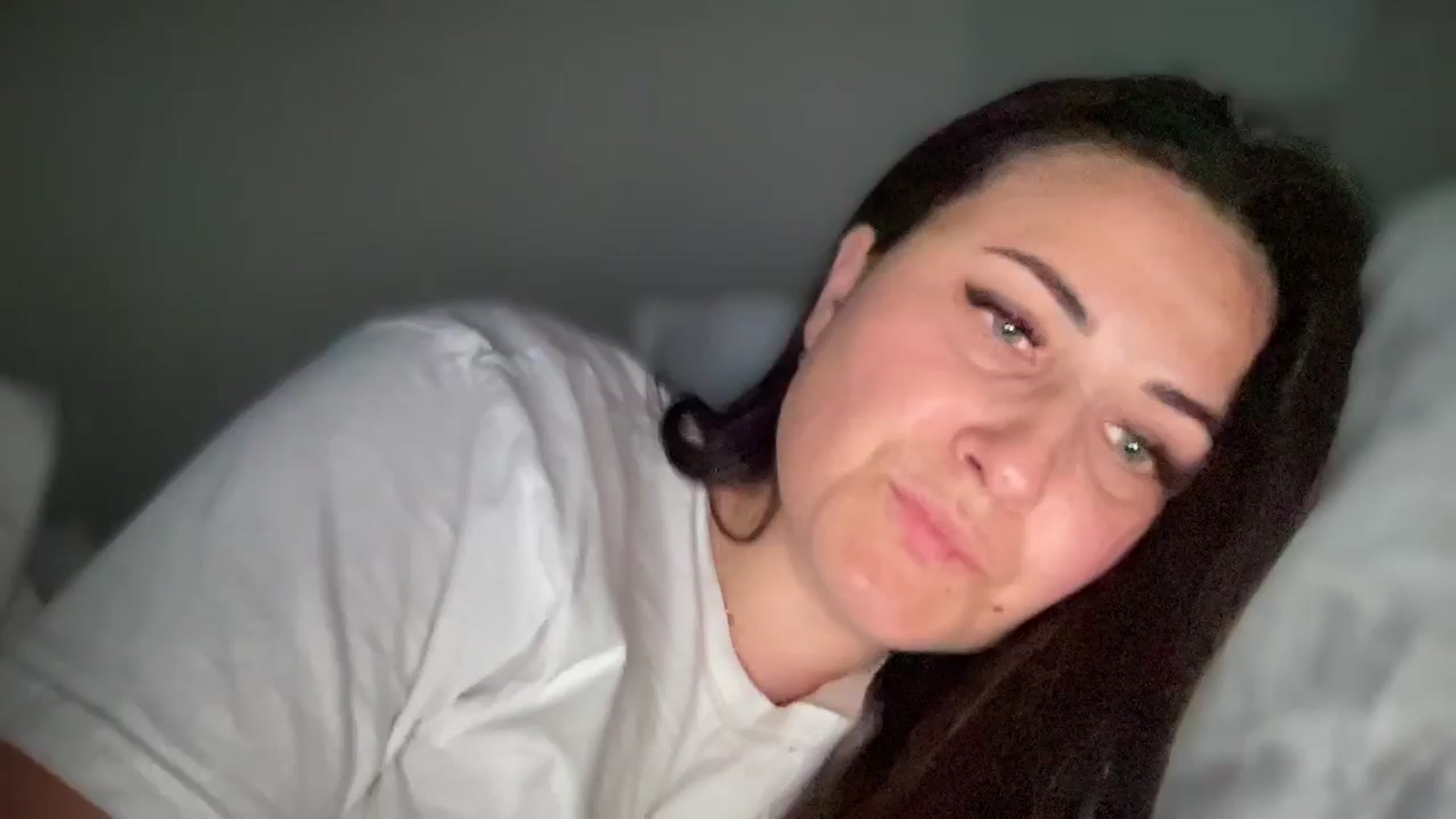 Gallery image thumbnail from Emafox's myfreecams stream on, 03/23/2025, 16:09 image 14 of 20