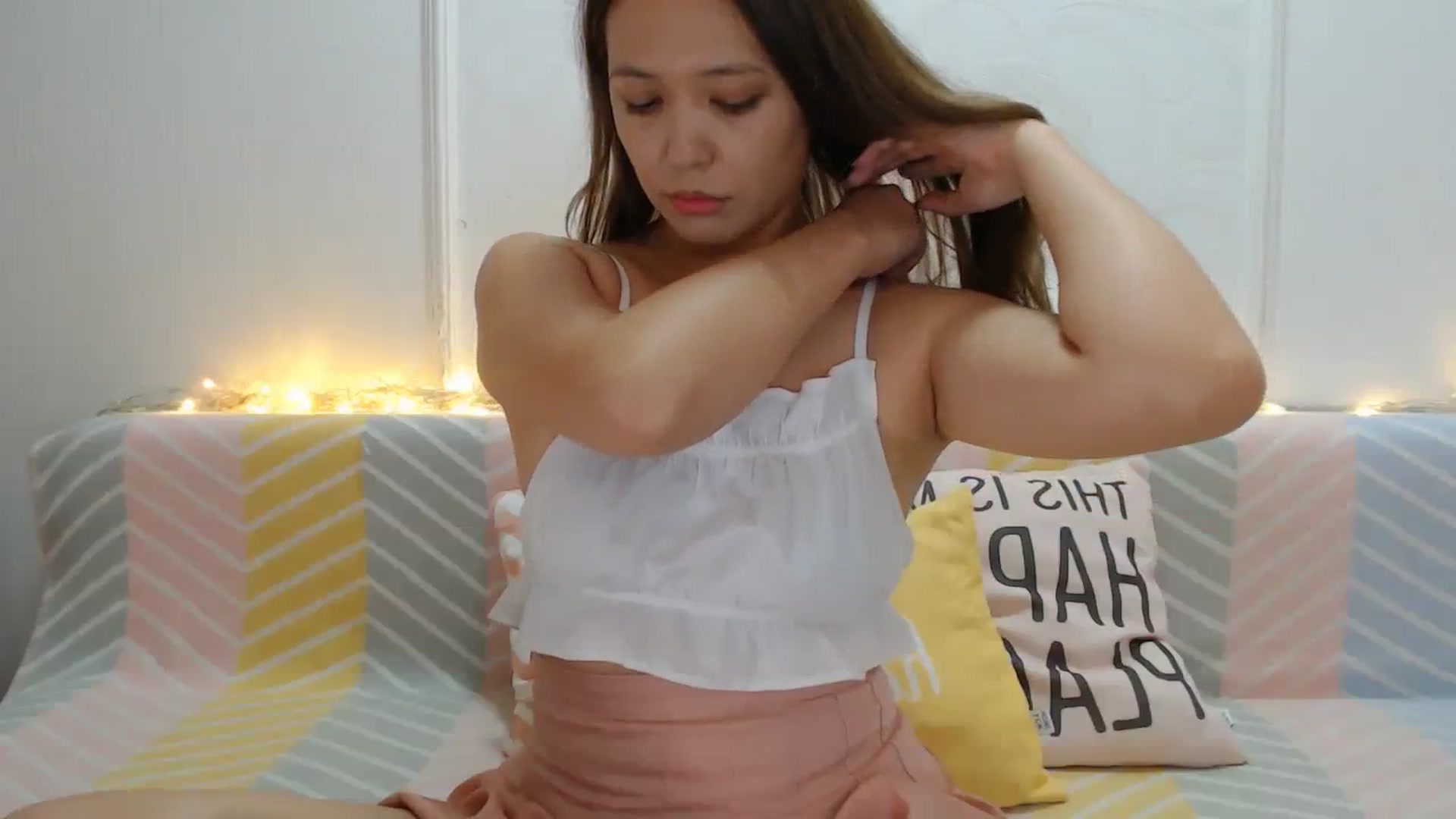 Gallery image thumbnail from Emarynmaya's myfreecams stream on, 08/26/2023, 20:47 image 20 of 20