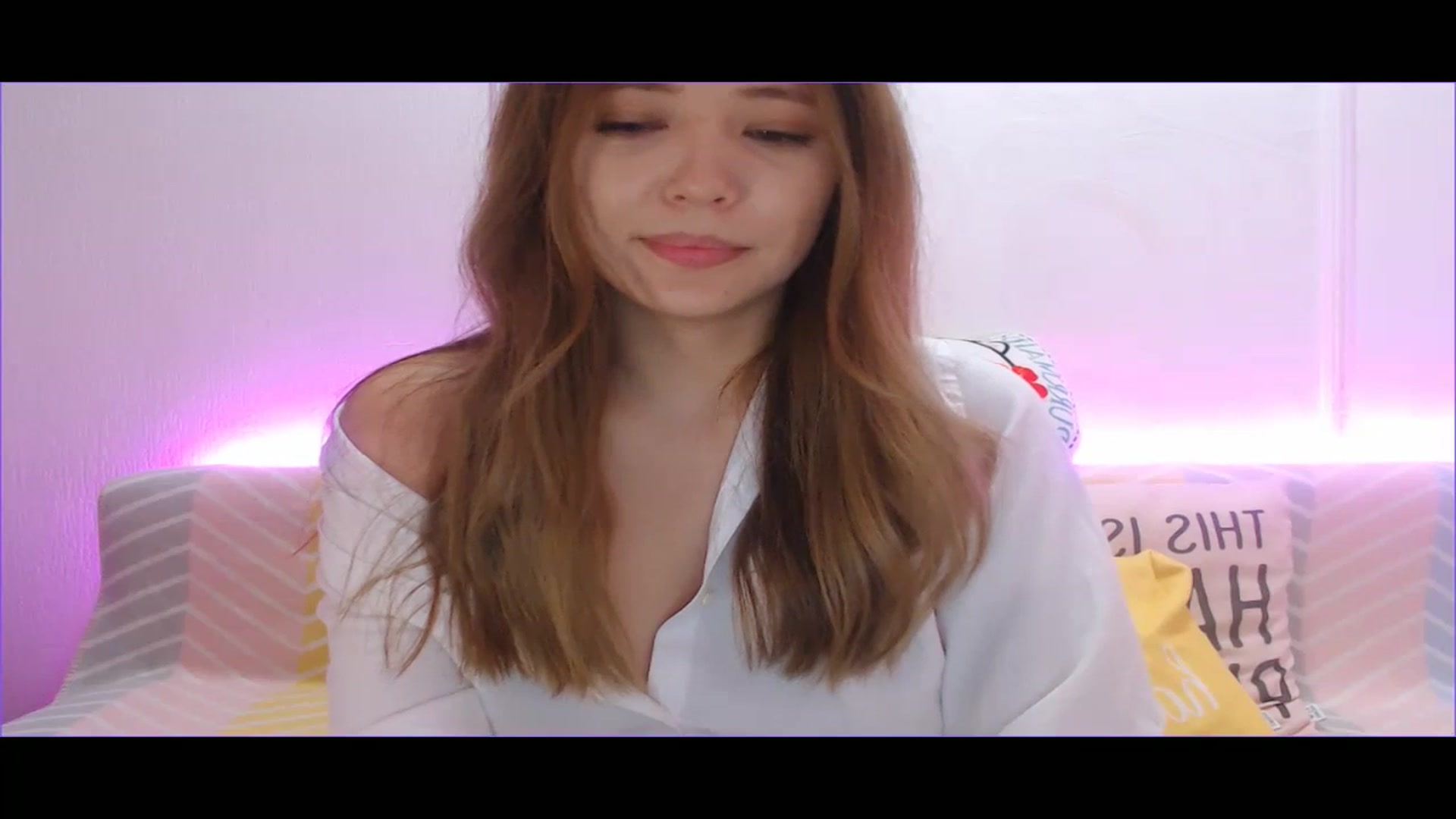 Gallery image thumbnail from Emarynmaya's myfreecams stream on, 09/16/2023, 20:55 image 6 of 20
