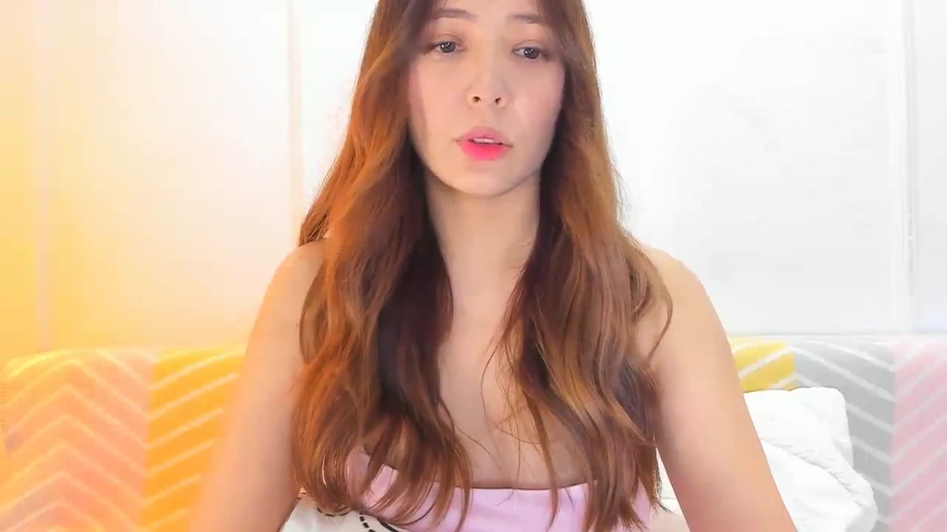 Gallery image thumbnail from Emarynmaya's myfreecams stream on, 01/02/2024, 20:28 image 3 of 20