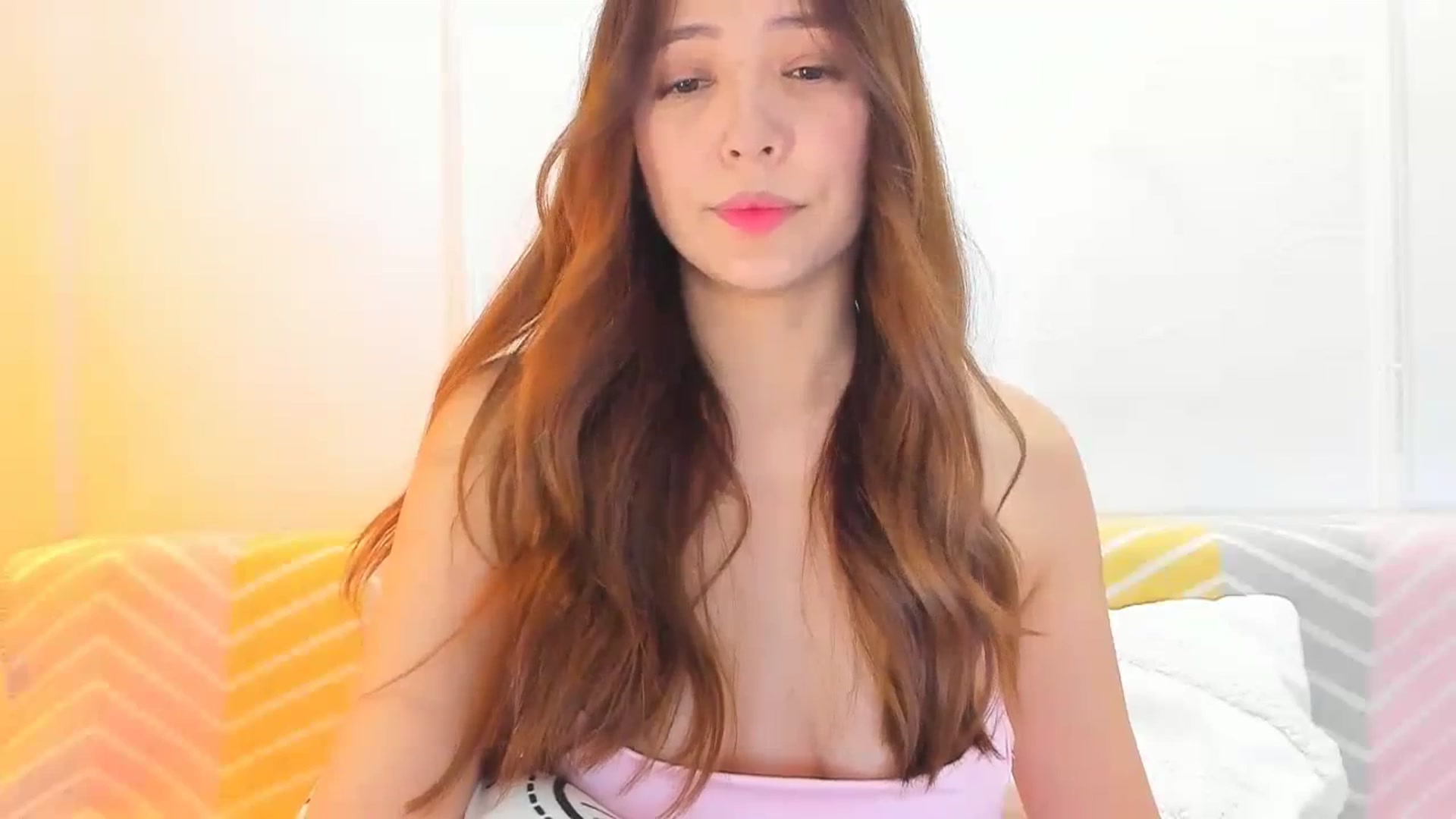 Gallery image thumbnail from Emarynmaya's myfreecams stream on, 01/02/2024, 20:28 image 2 of 20