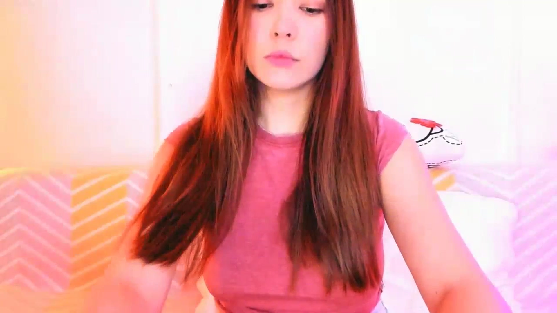 Gallery image thumbnail from Emarynmaya's myfreecams stream on, 01/10/2024, 19:32 image 15 of 20