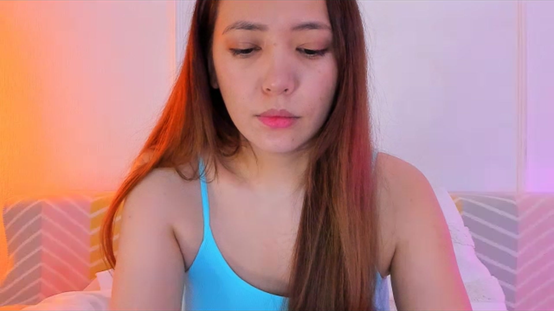 Gallery image thumbnail from Emarynmaya's myfreecams stream on, 01/12/2024, 21:48 image 10 of 20
