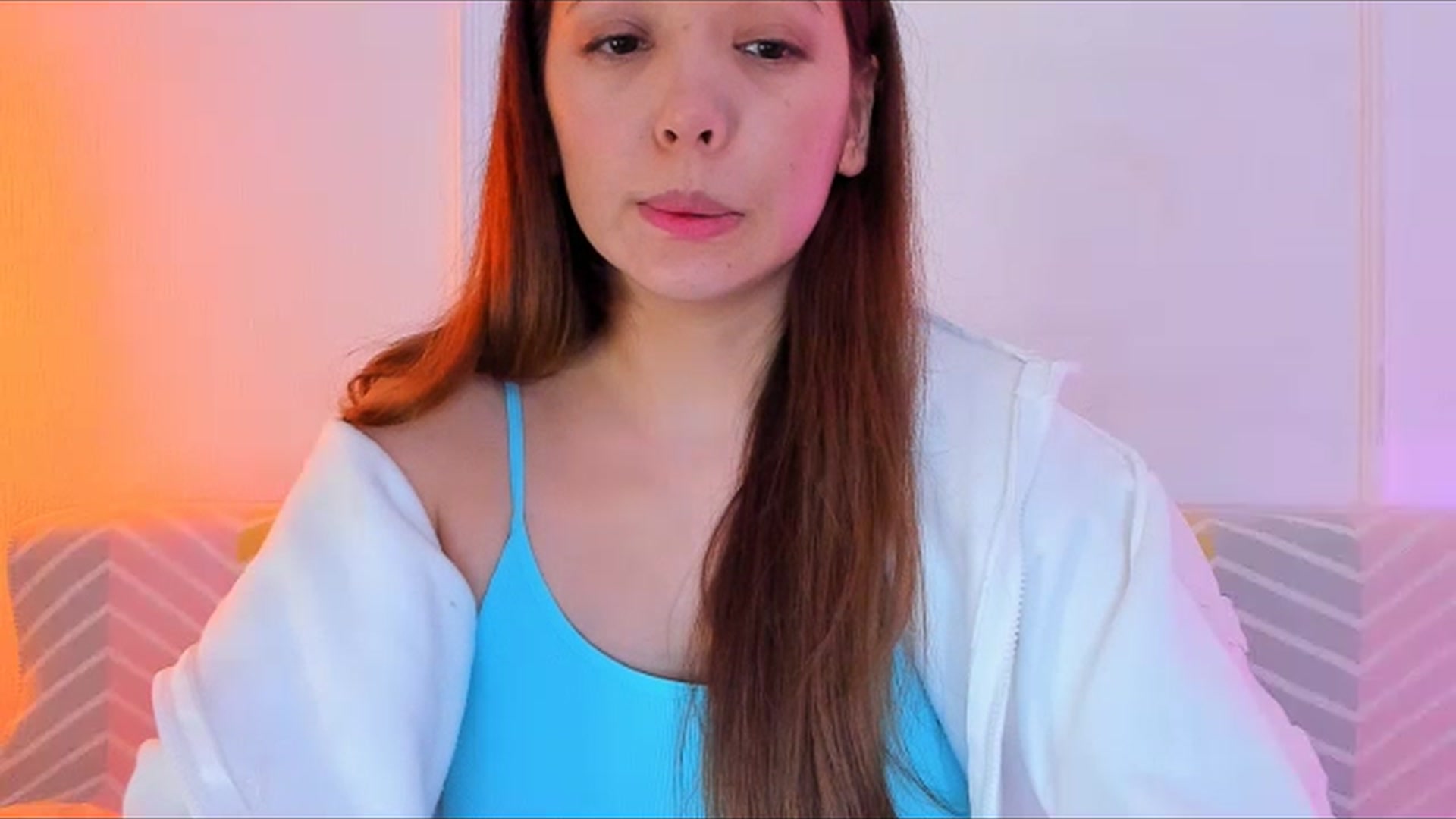 Gallery image thumbnail from Emarynmaya's myfreecams stream on, 01/12/2024, 21:48 image 17 of 20
