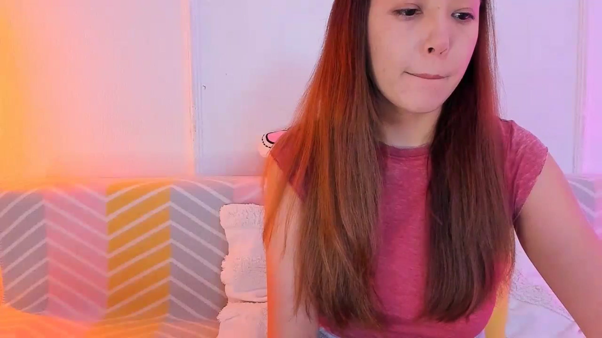 Gallery image thumbnail from Emarynmaya's myfreecams stream on, 01/23/2024, 19:27 image 1 of 20