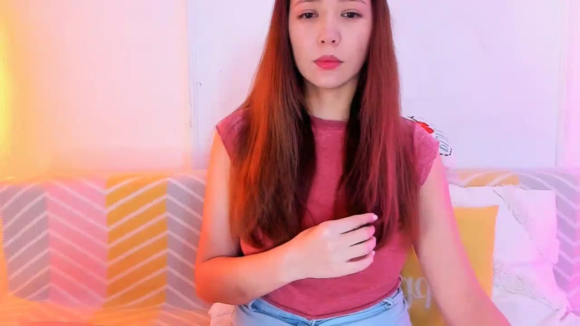 Gallery image thumbnail from Emarynmaya's myfreecams stream on, 01/23/2024, 19:27 image 13 of 20