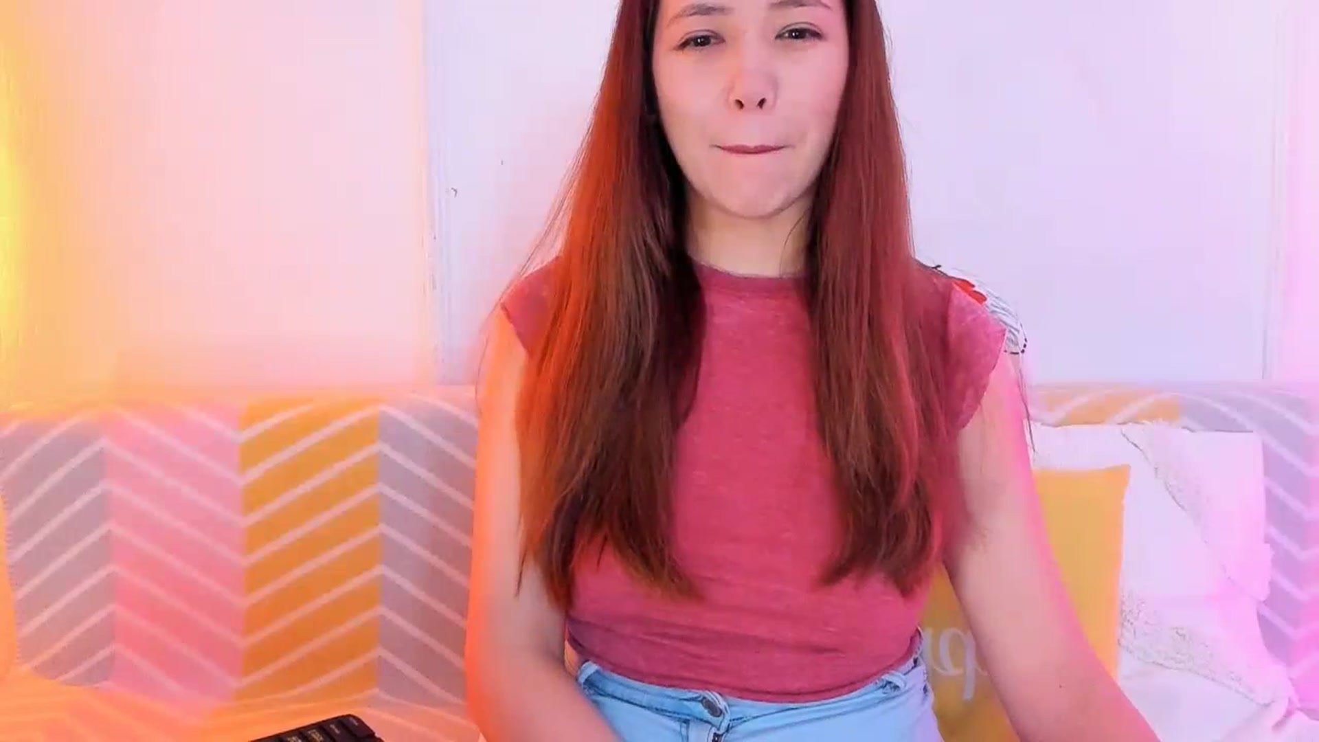 Gallery image thumbnail from Emarynmaya's myfreecams stream on, 01/23/2024, 19:27 image 18 of 20