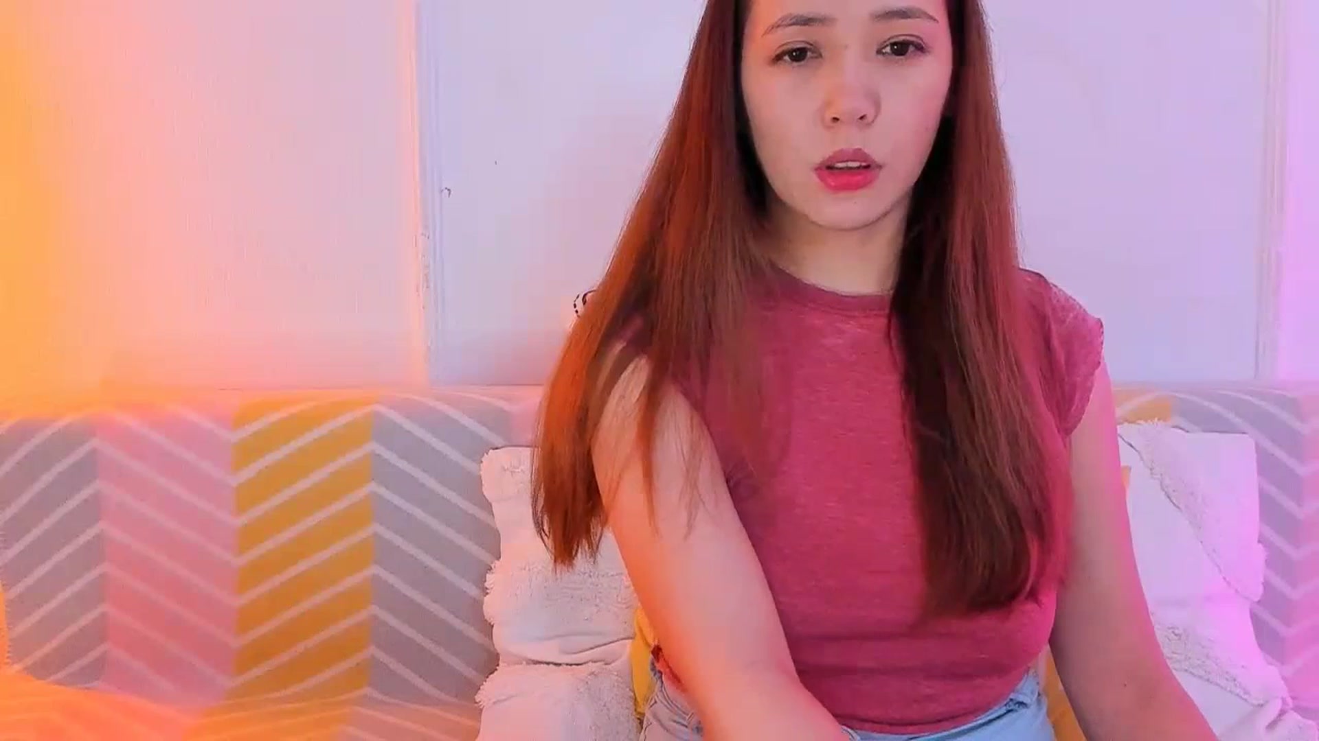 Gallery image thumbnail from Emarynmaya's myfreecams stream on, 01/23/2024, 19:27 image 2 of 20