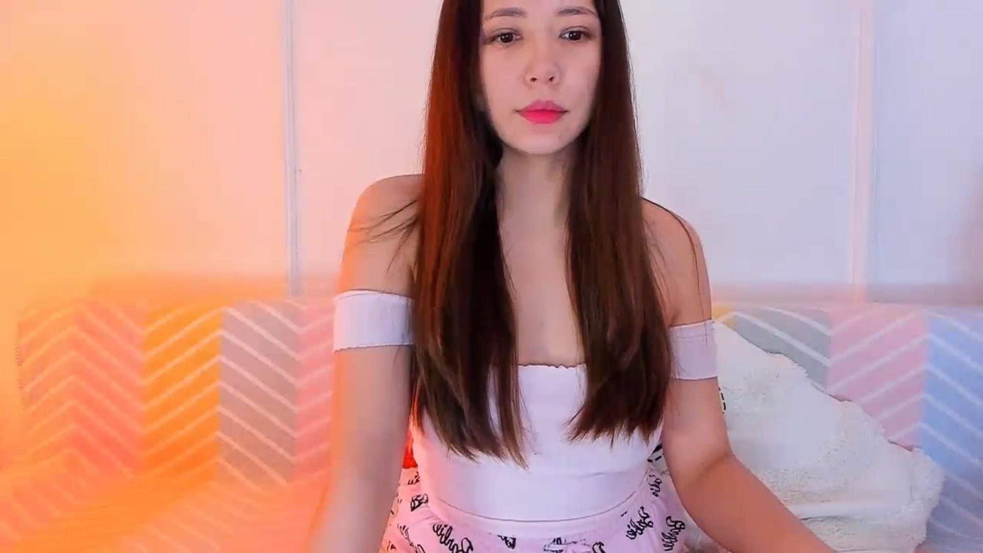 Gallery image thumbnail from Emarynmaya's myfreecams stream on, 02/02/2024, 19:01 image 14 of 20