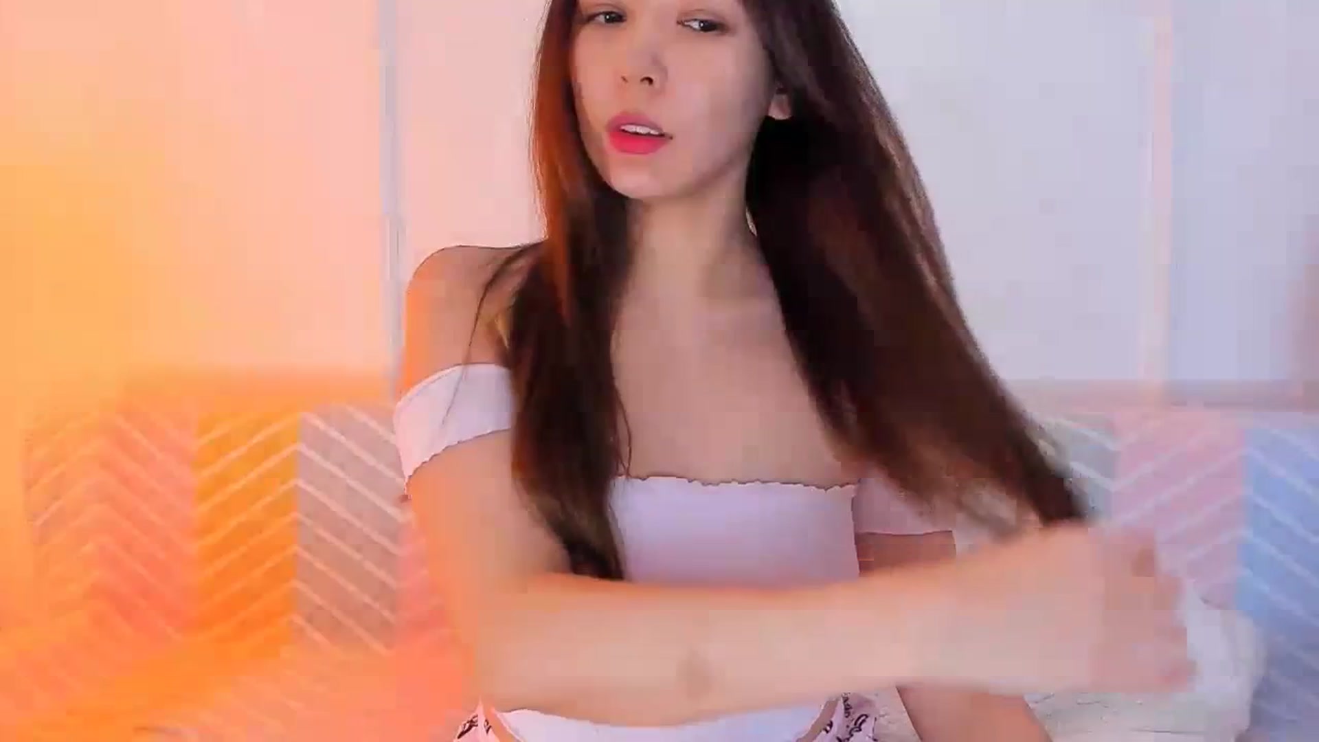 Gallery image thumbnail from Emarynmaya's myfreecams stream on, 02/02/2024, 20:02 image 4 of 20