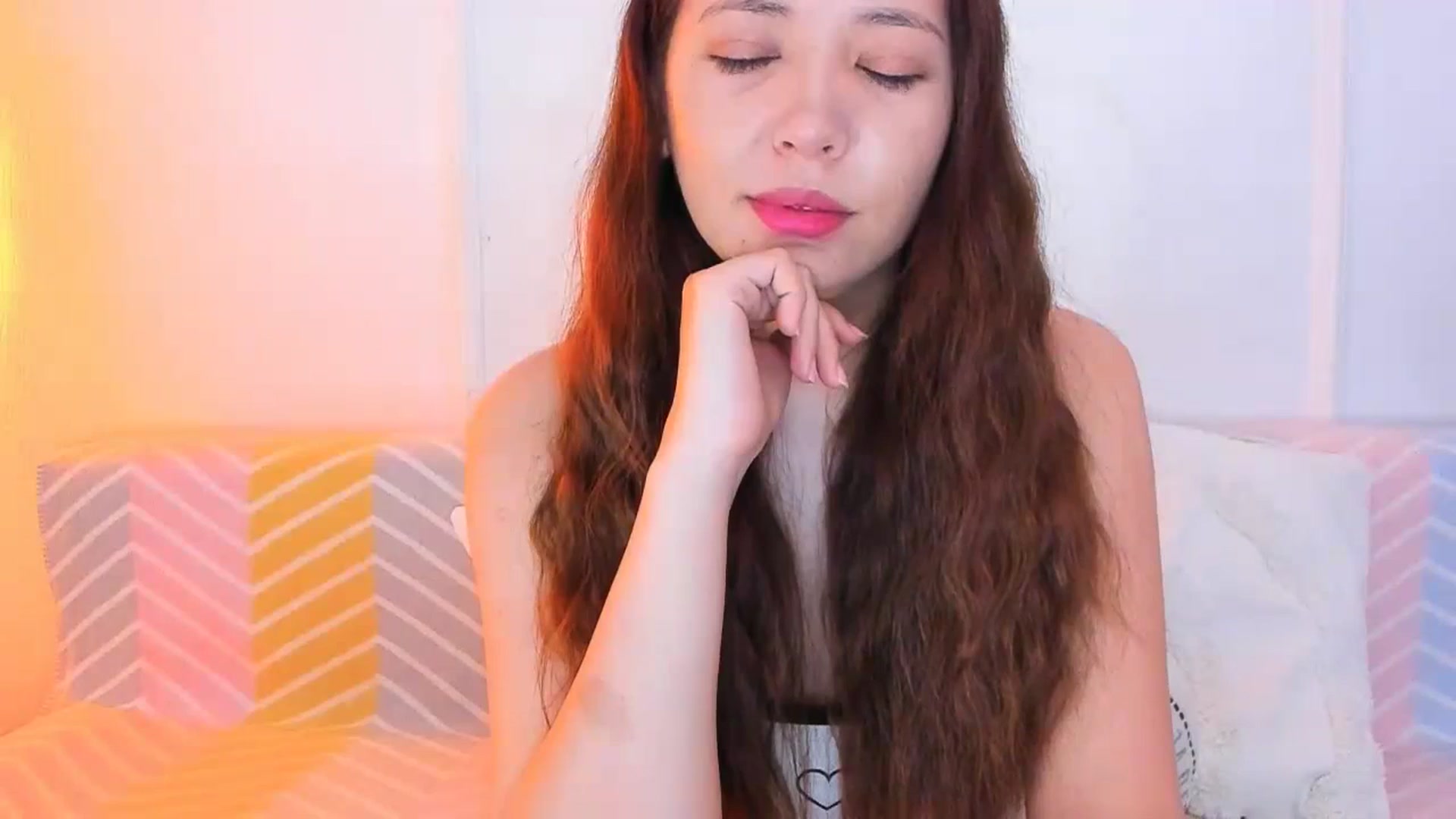 Gallery image thumbnail from Emarynmaya's myfreecams stream on, 02/13/2024, 19:27 image 20 of 20