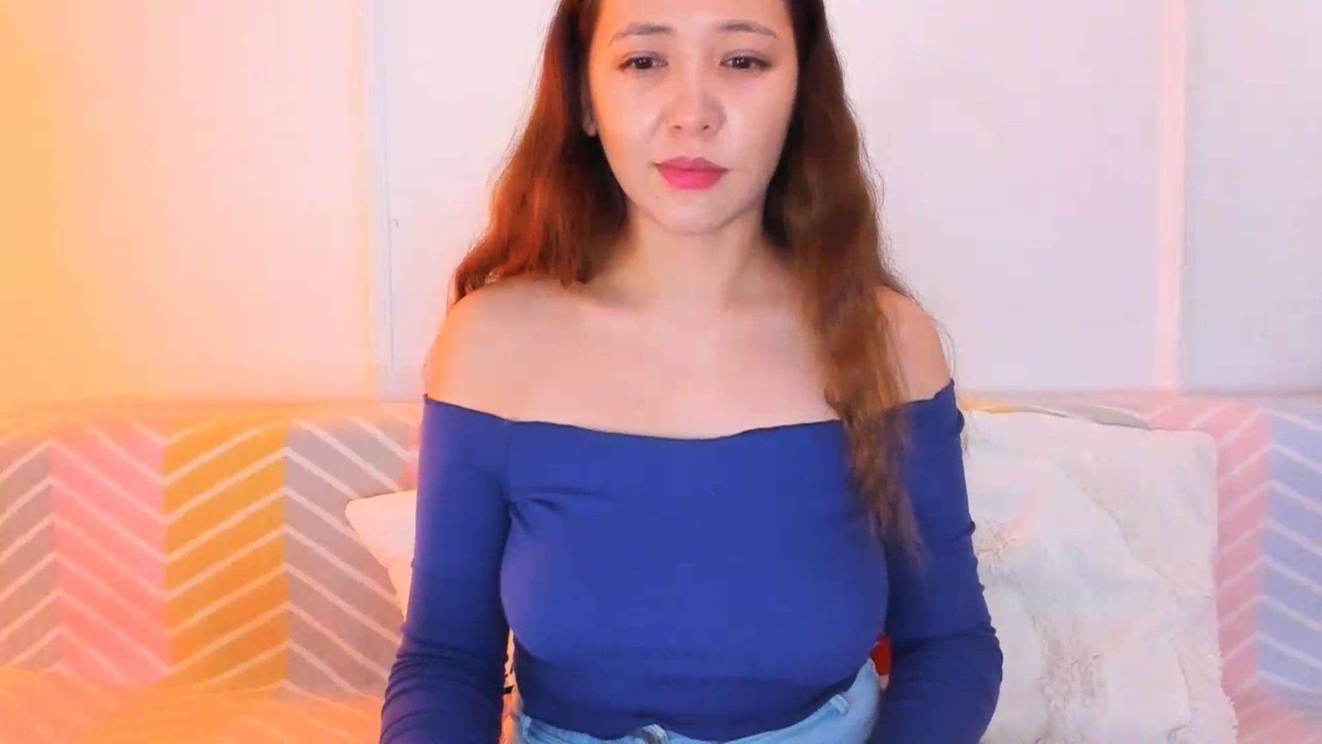 Gallery image thumbnail from Emarynmaya's myfreecams stream on, 02/13/2024, 20:29 image 12 of 20