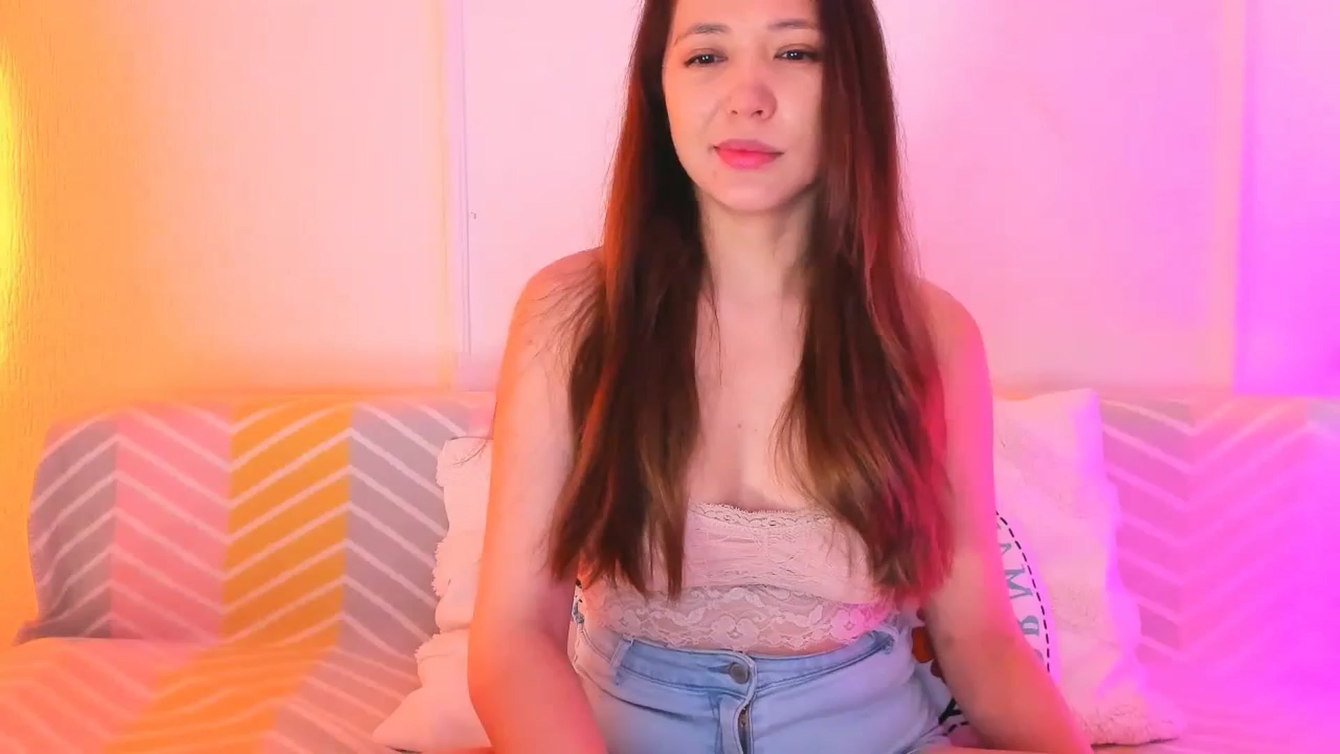 Gallery image thumbnail from Emarynmaya's myfreecams stream on, 02/23/2024, 19:00 image 11 of 20